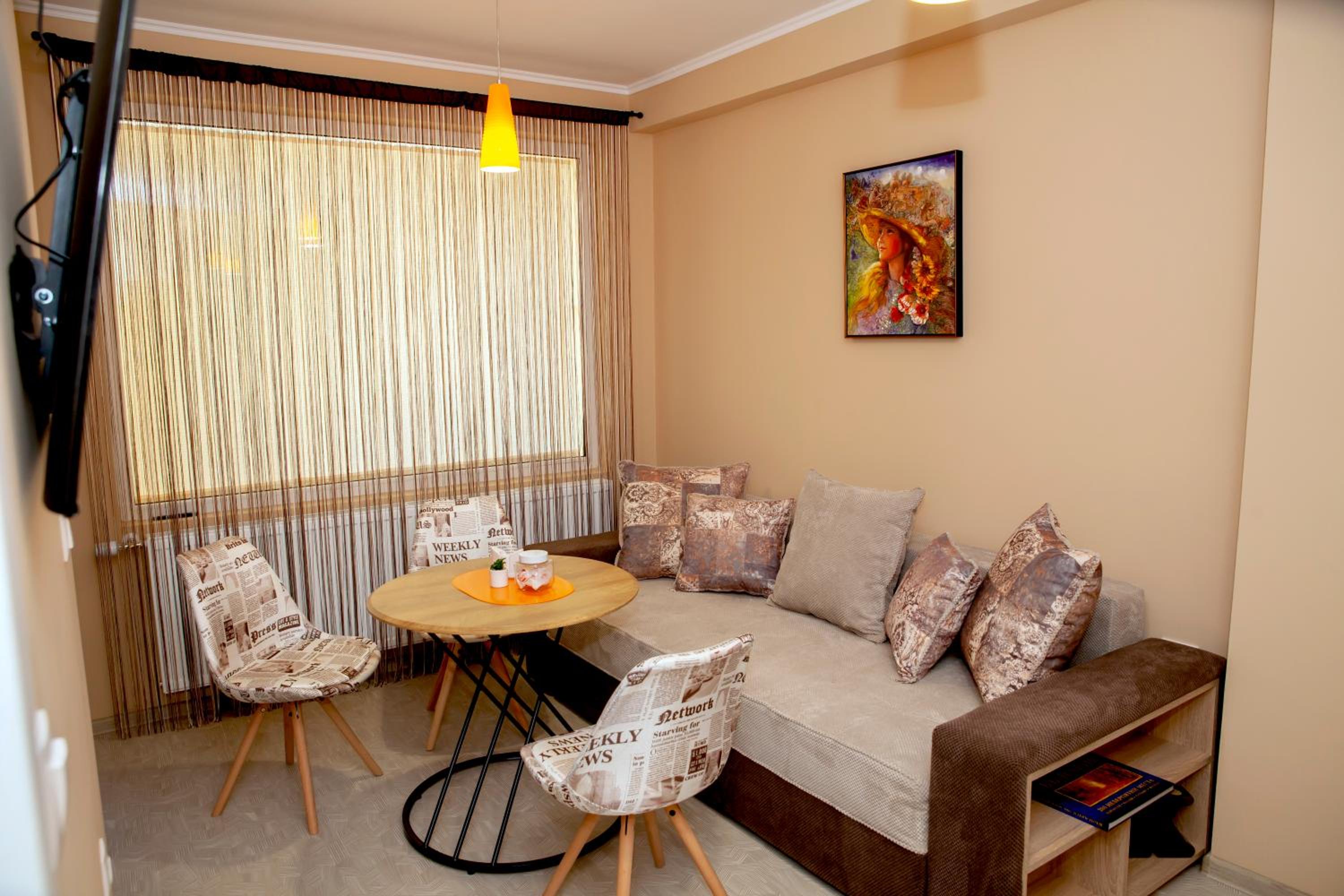 One-Bedroom Apartment