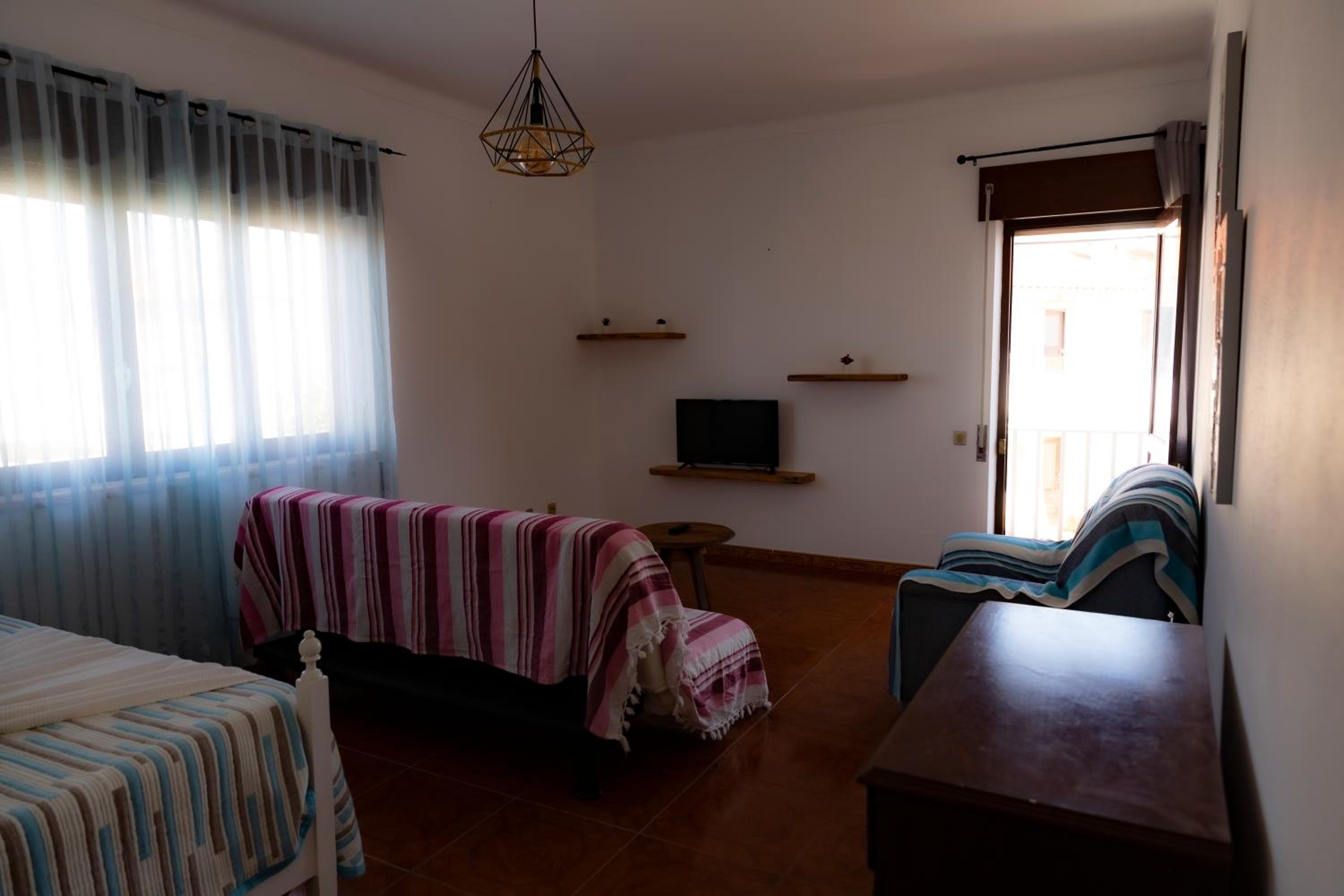 Two-Bedroom House - Photo 23