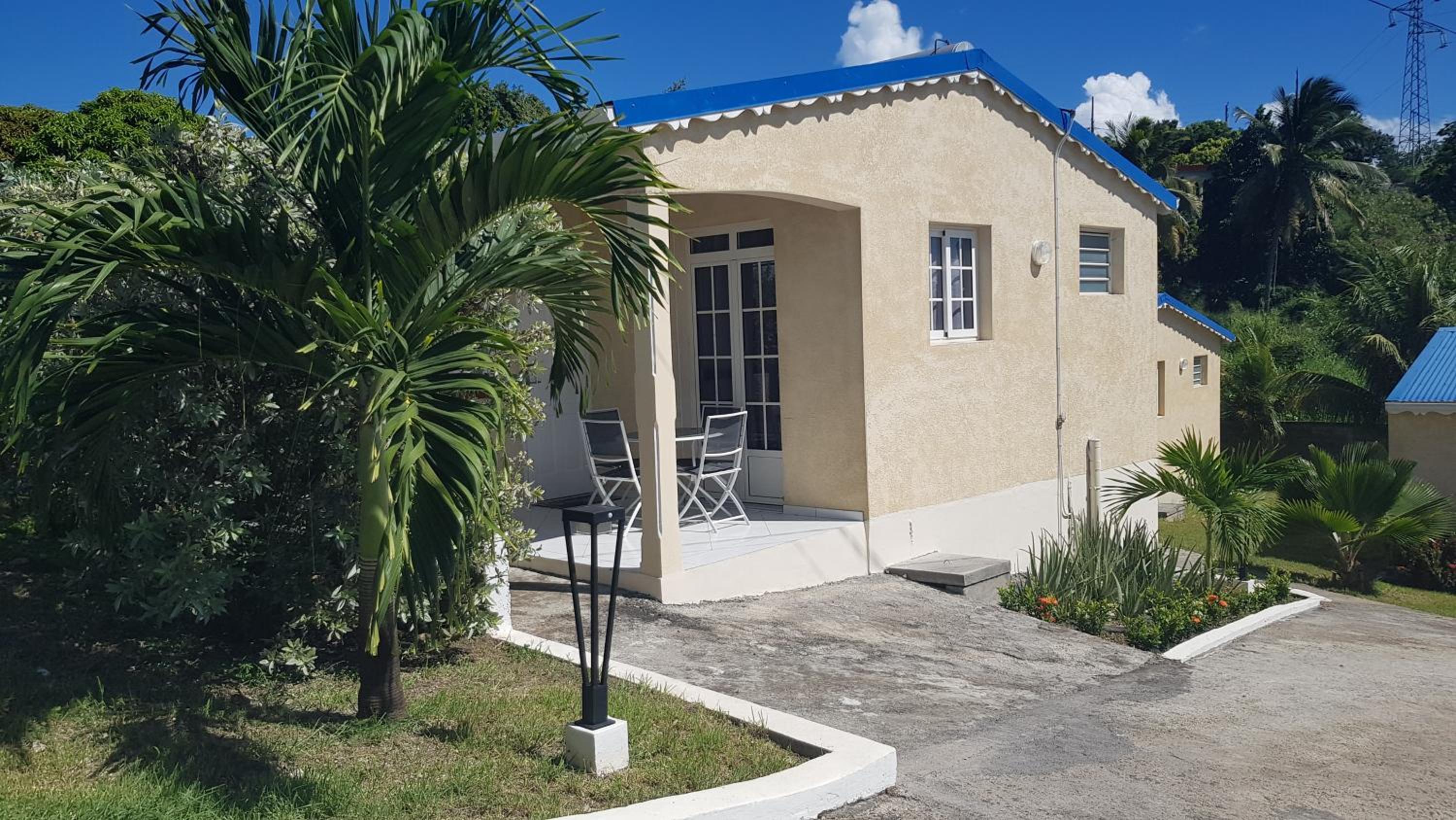 Two-Bedroom House - Photo 41