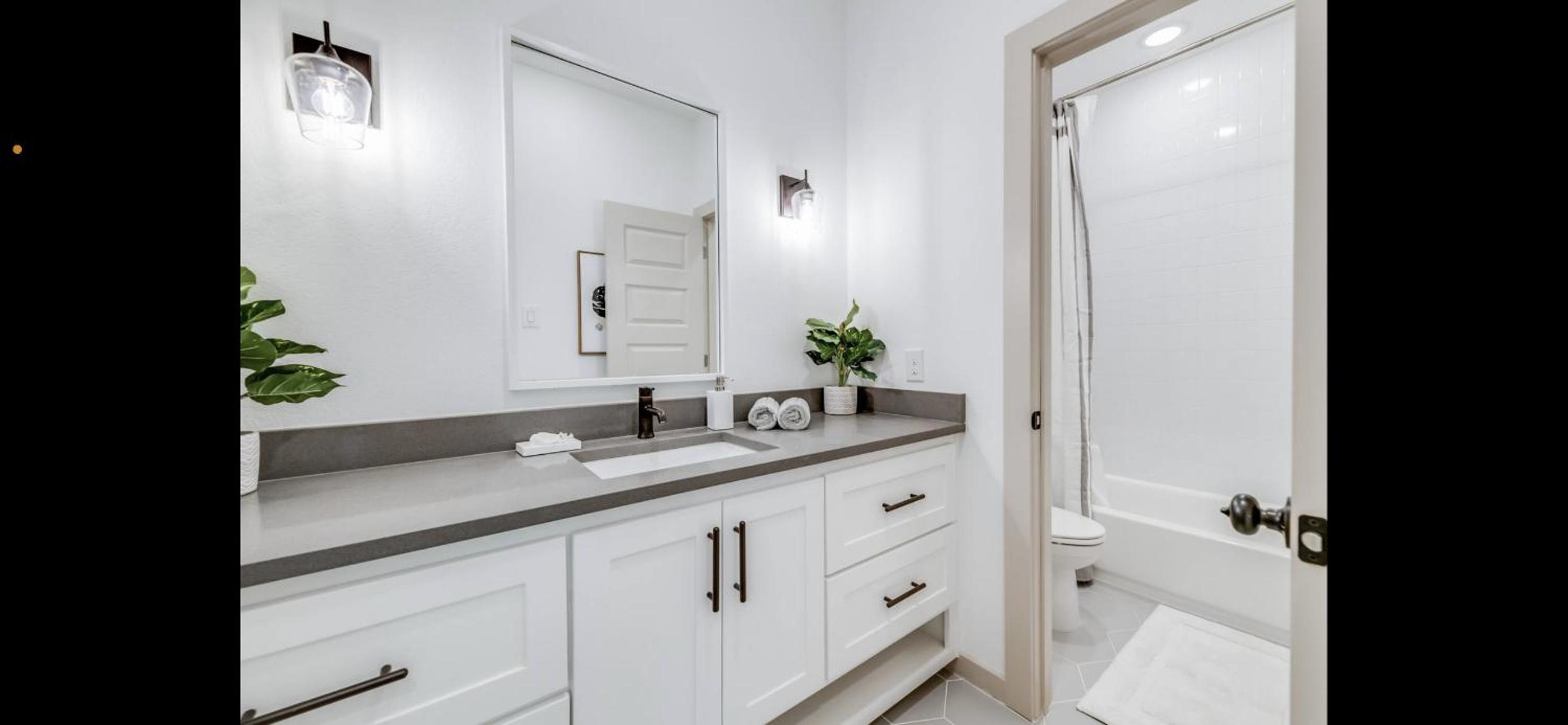 Three-Bedroom Townhouse - Photo 12