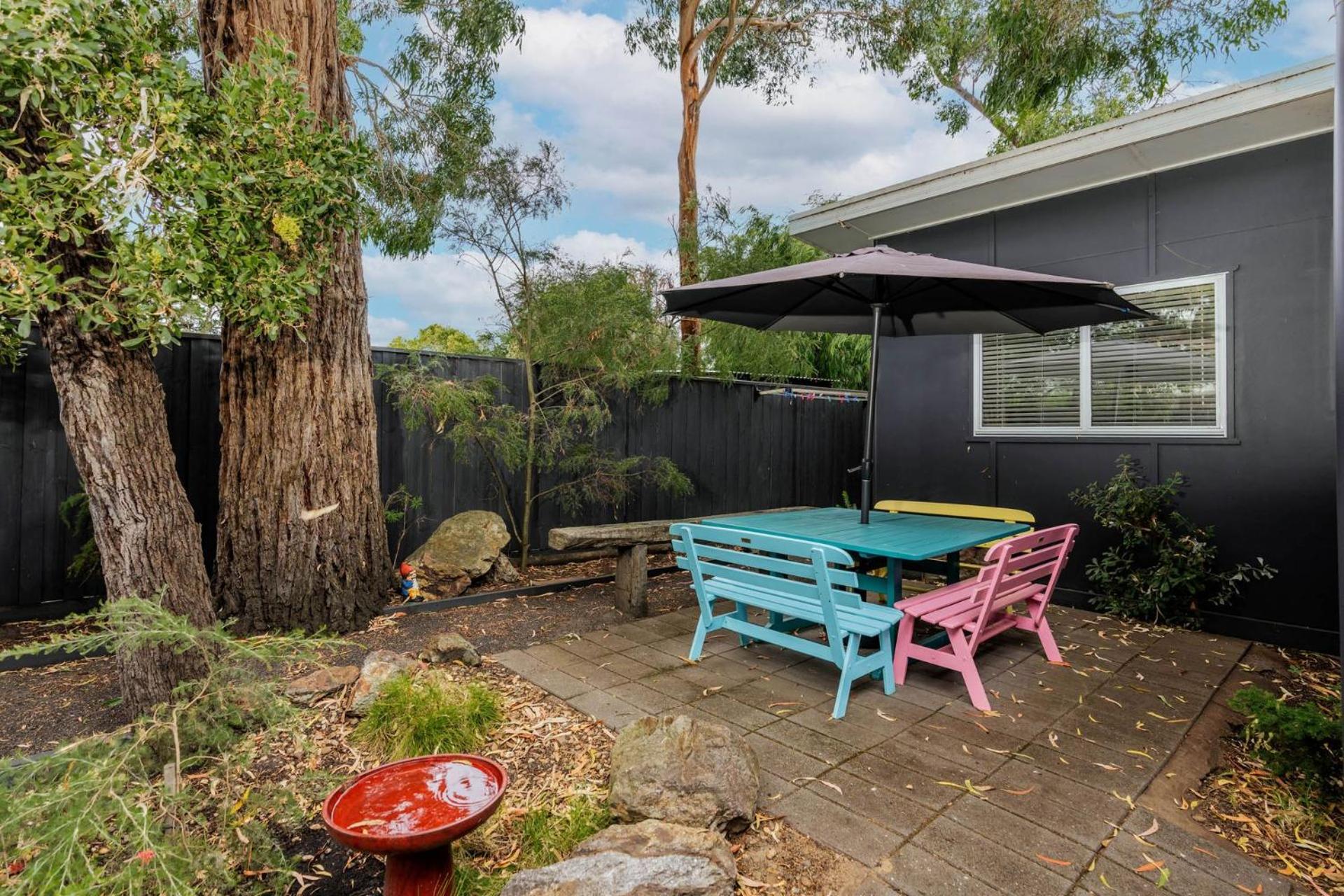 Three-Bedroom House photo 2