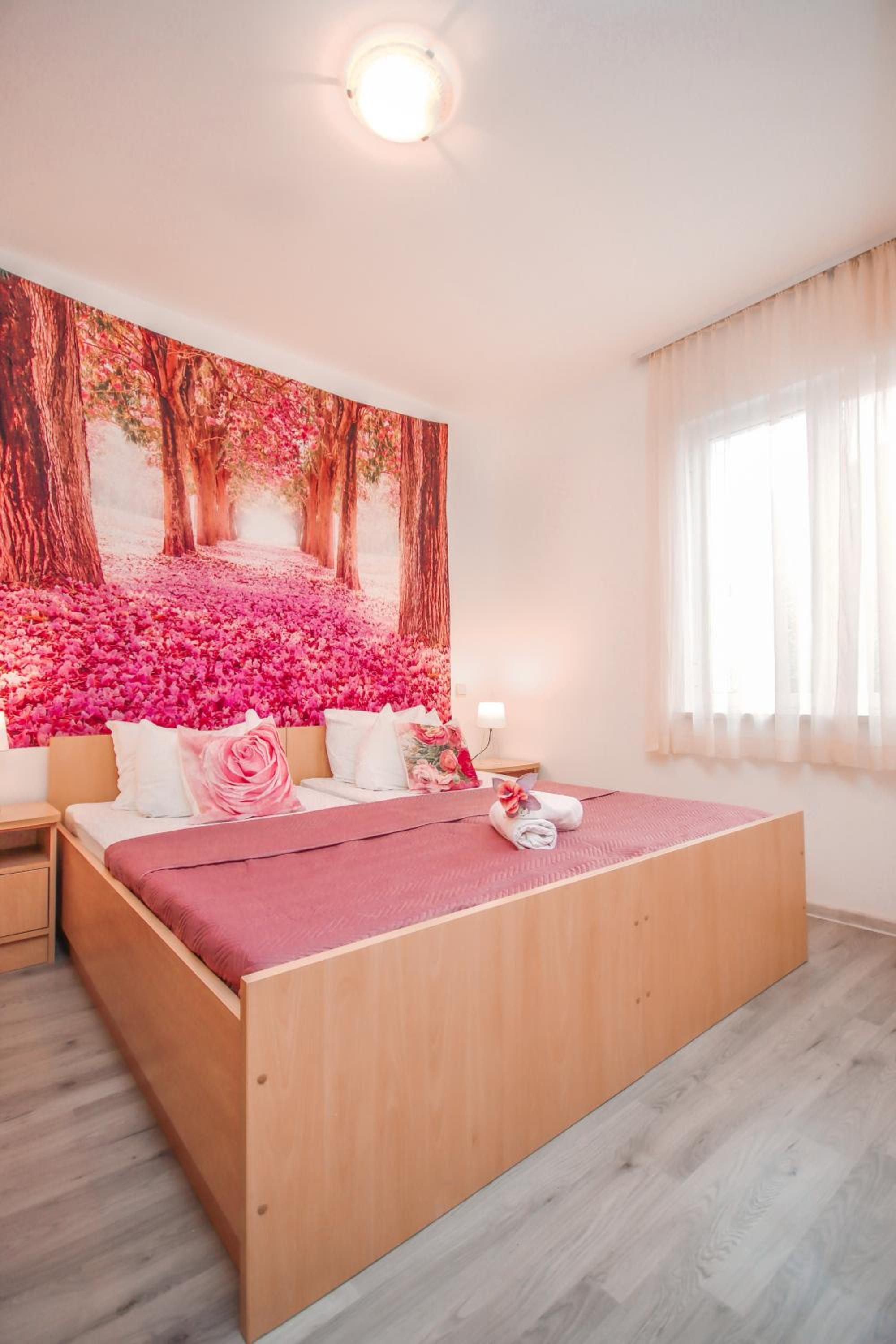 One-Bedroom Apartment - Photo 15