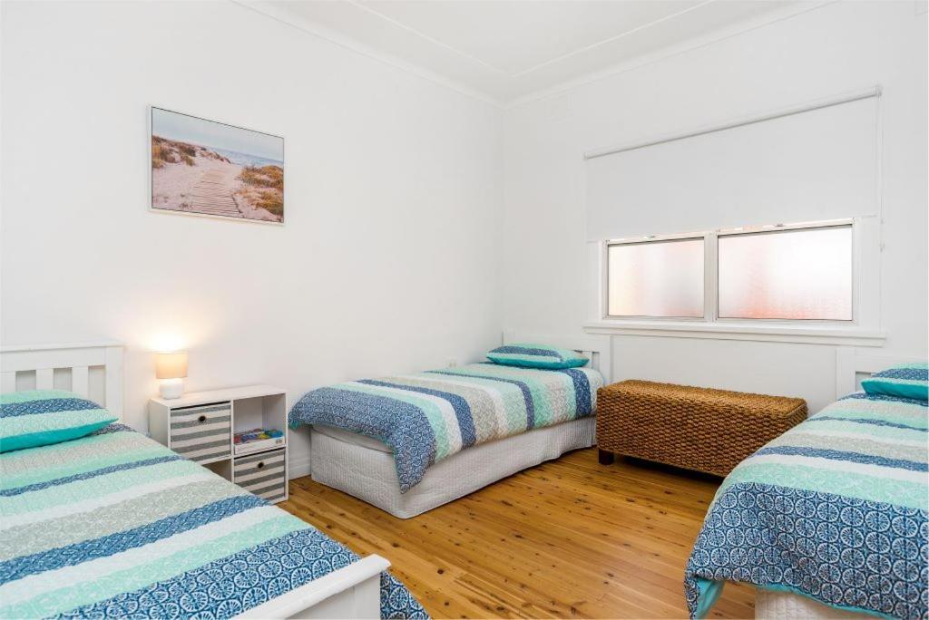 Three-Bedroom House photo 2