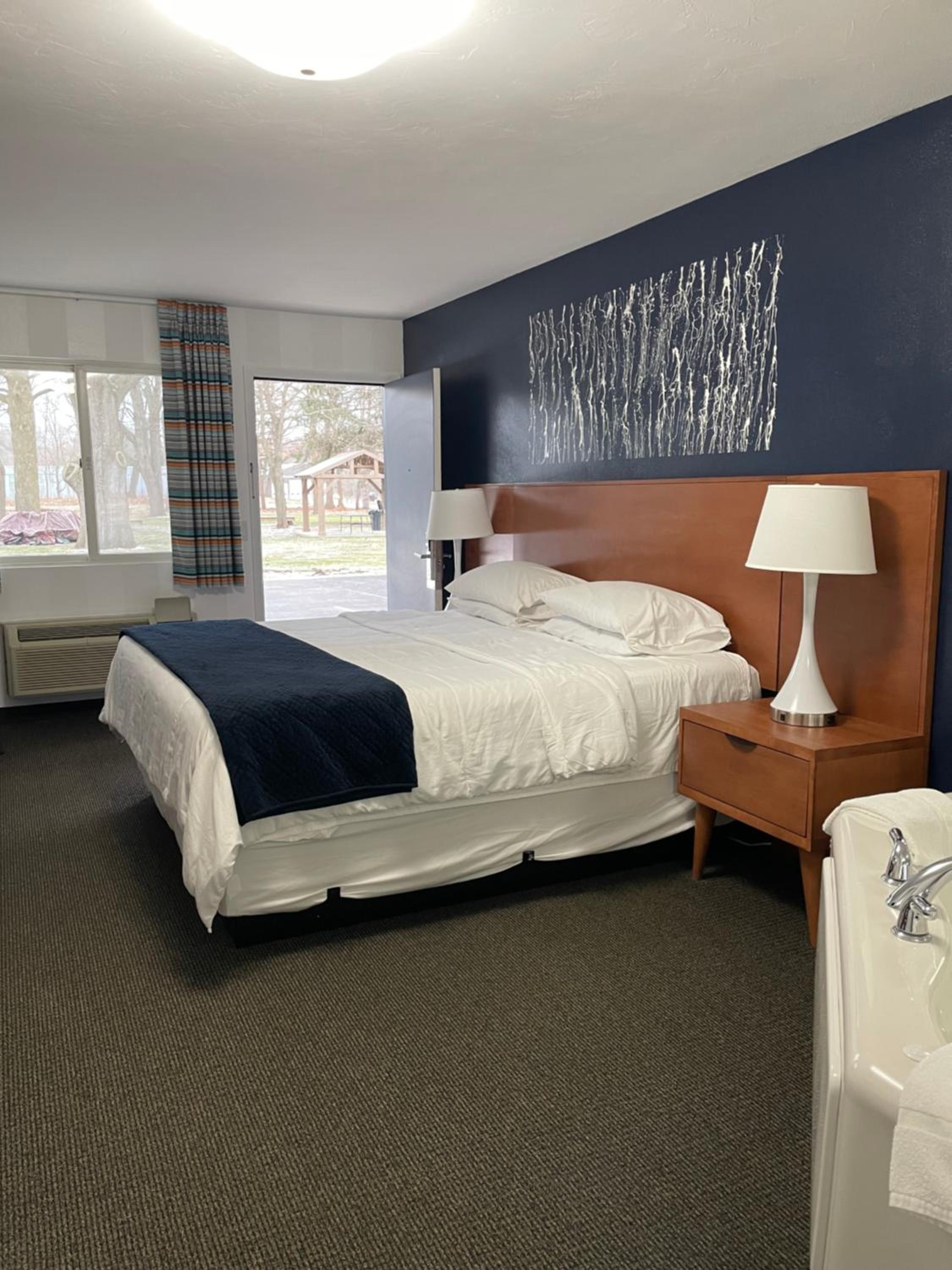 Deluxe Junior Suite photo 3
