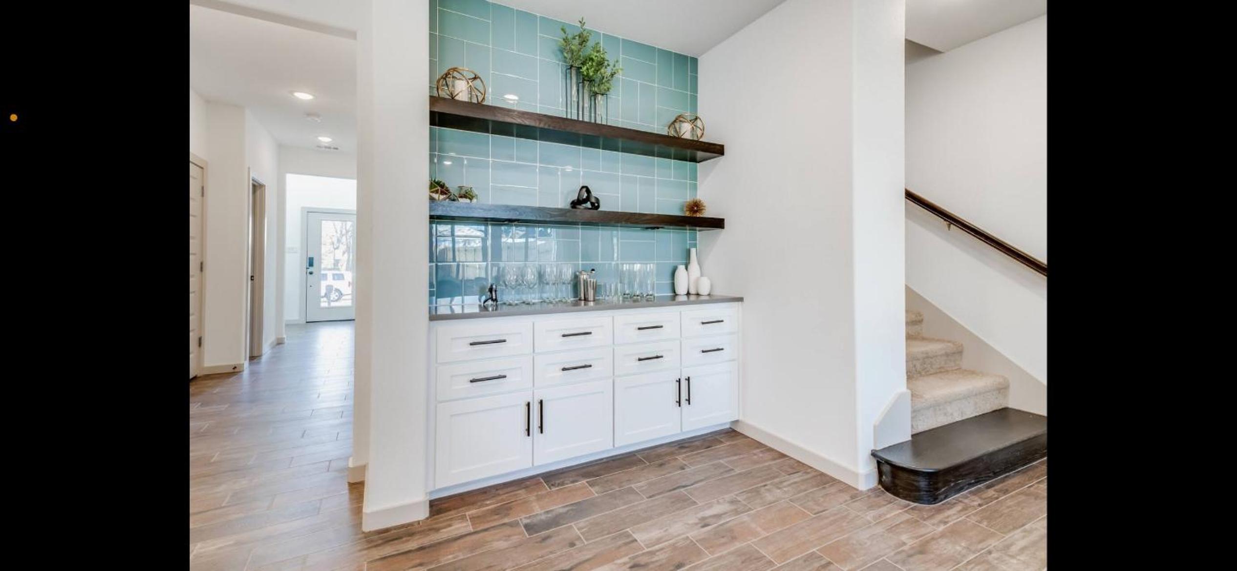 Three-Bedroom Townhouse - Photo 14
