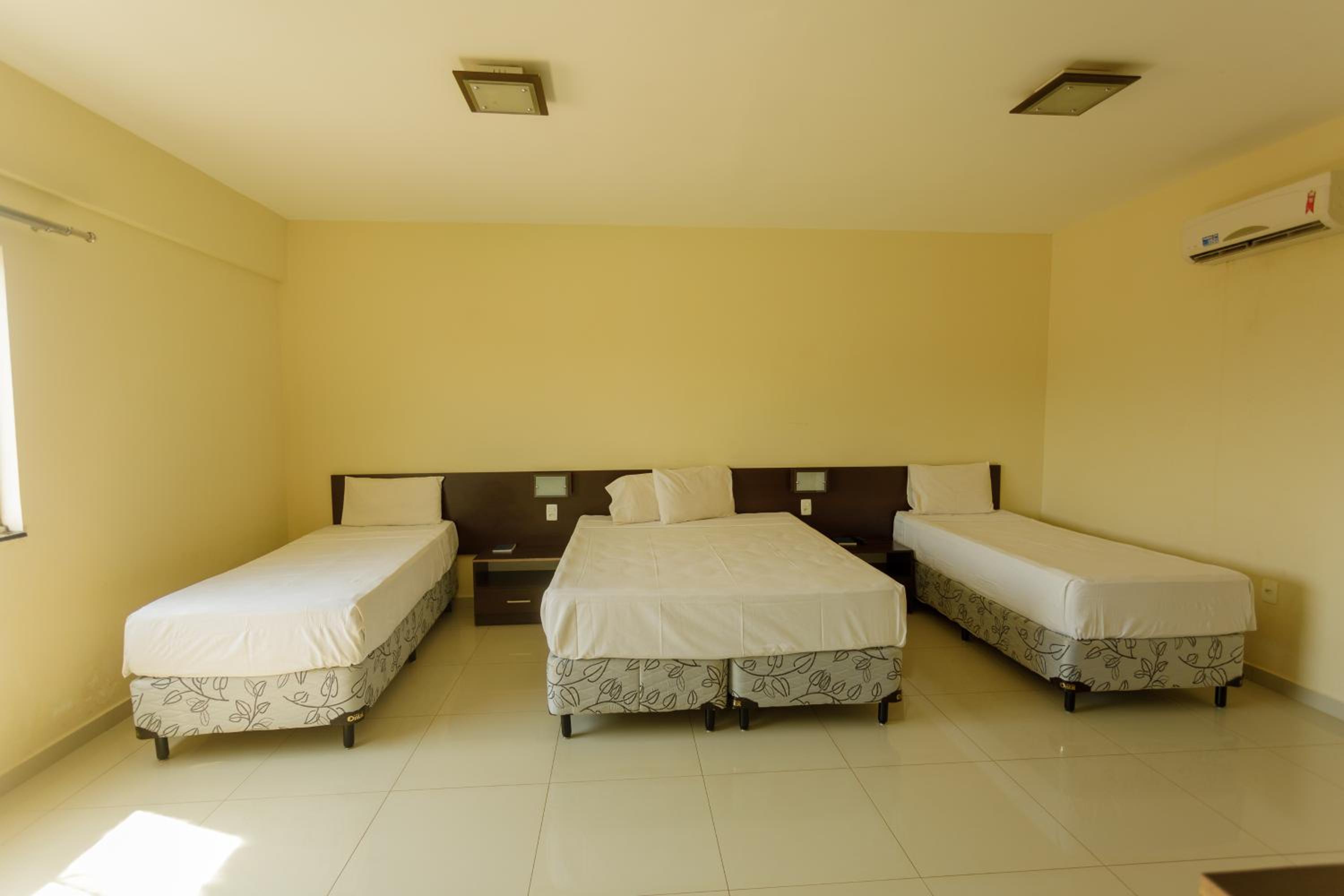 Standard Triple Room - Photo 1