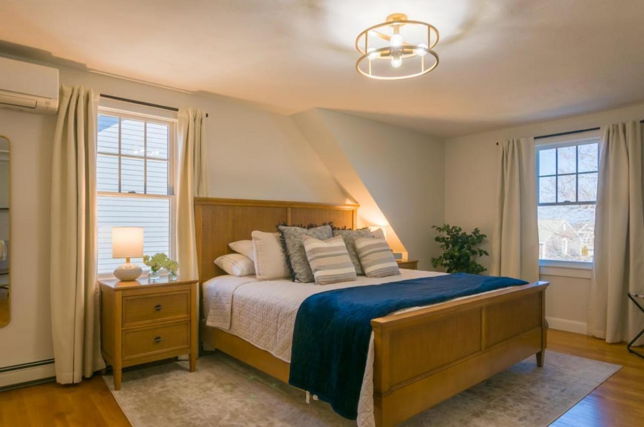 Three-Bedroom House photo 1
