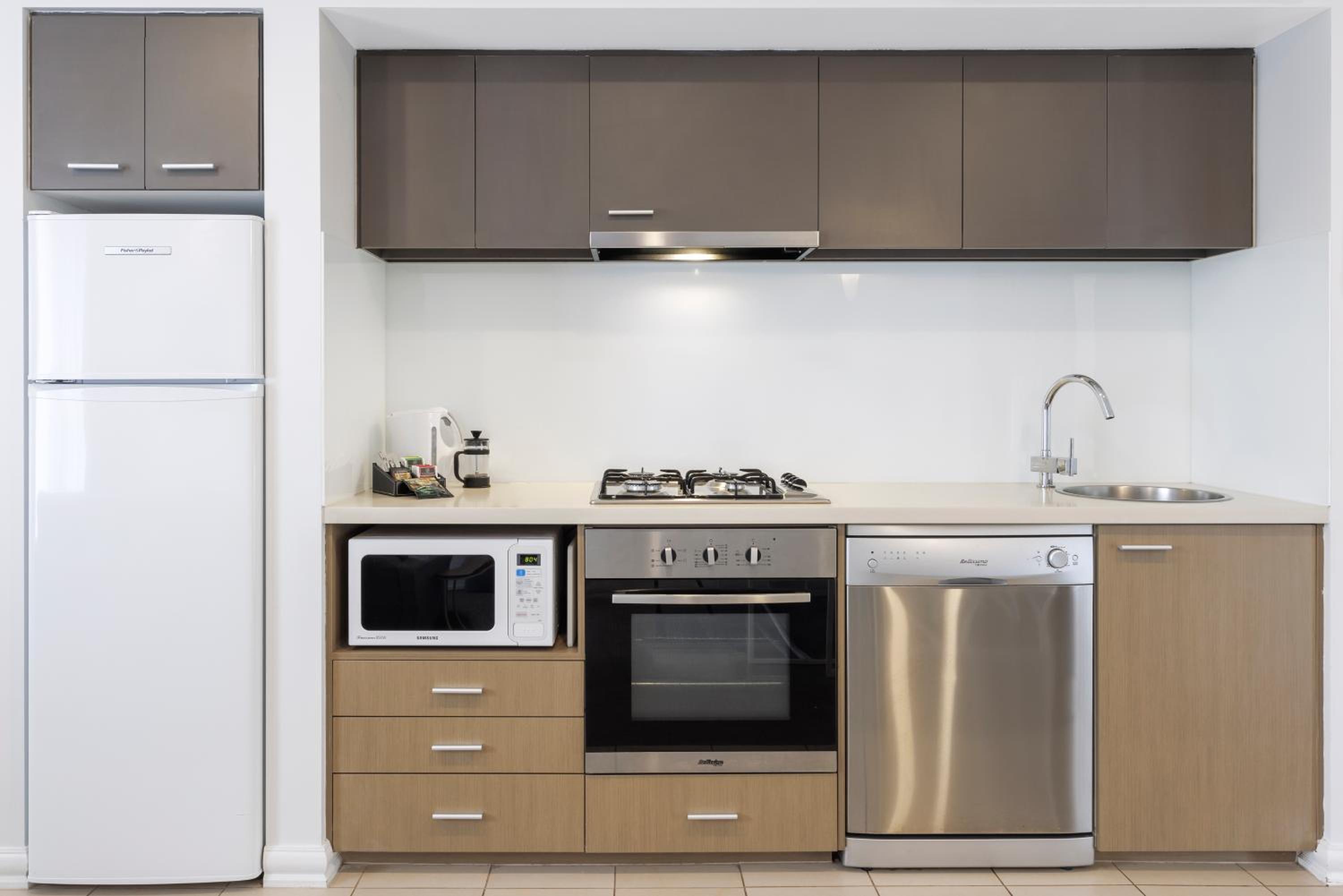 One-Bedroom Apartment - Photo 7