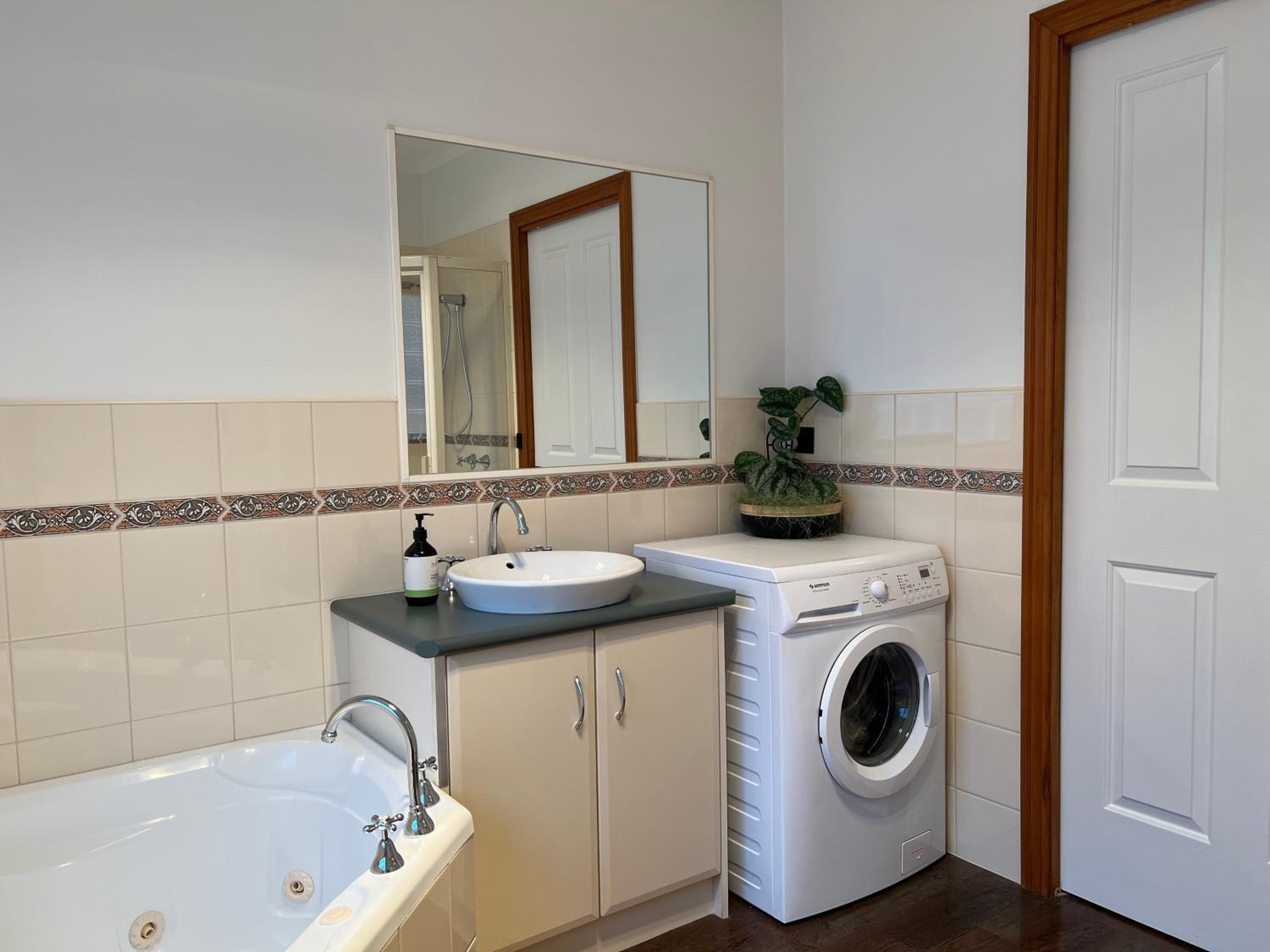 Two-Bedroom House photo 2