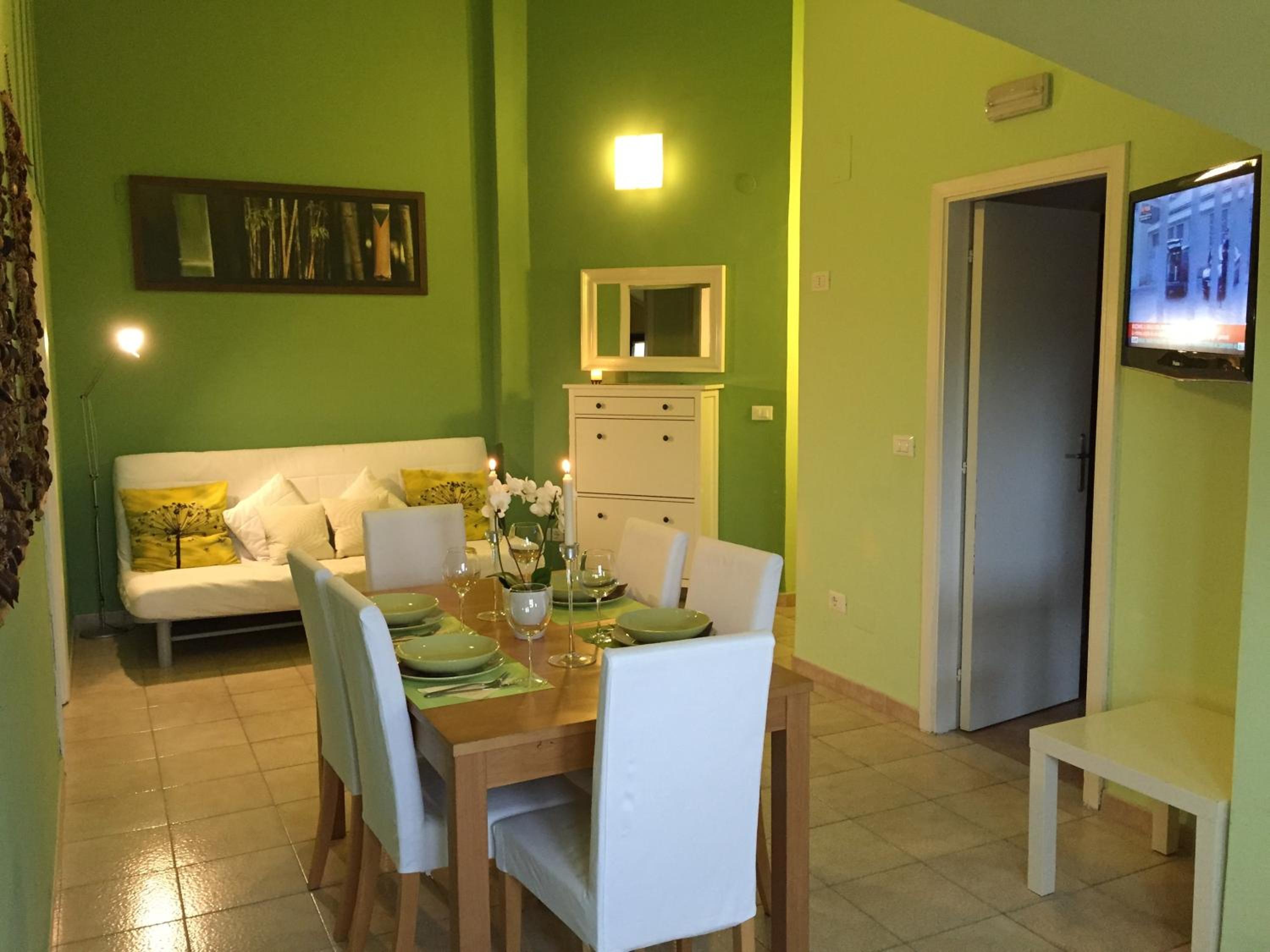 Two-Bedroom Apartment - Attic - Green