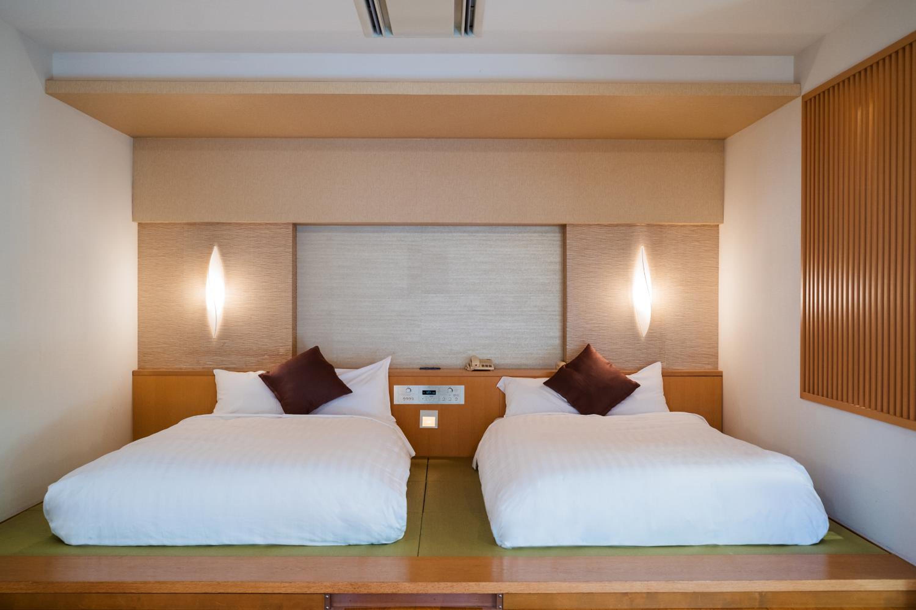 Premium Room with Tatami Area - Top Floor photo 2