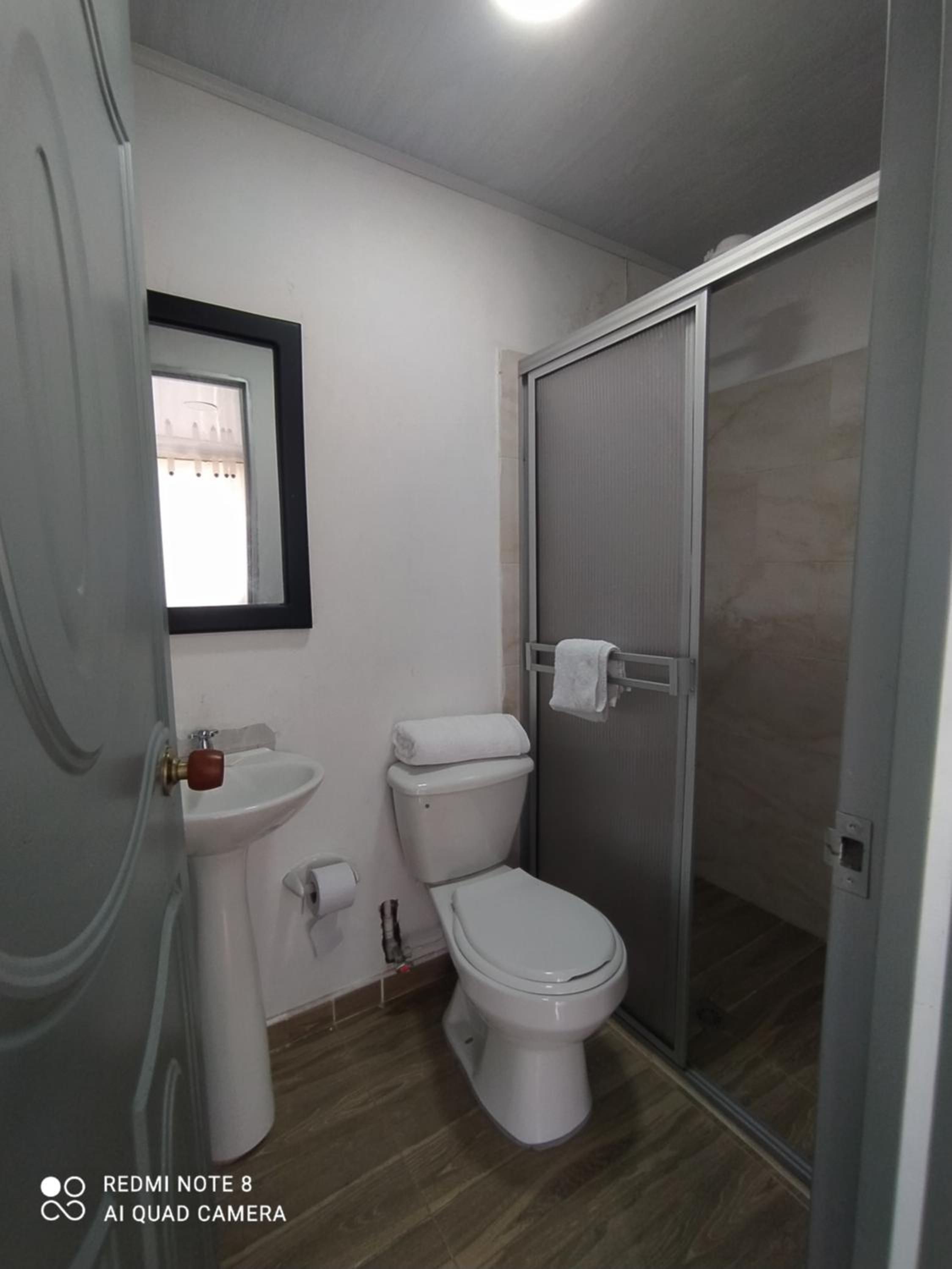 Double Room With Private Bathroom photo 2