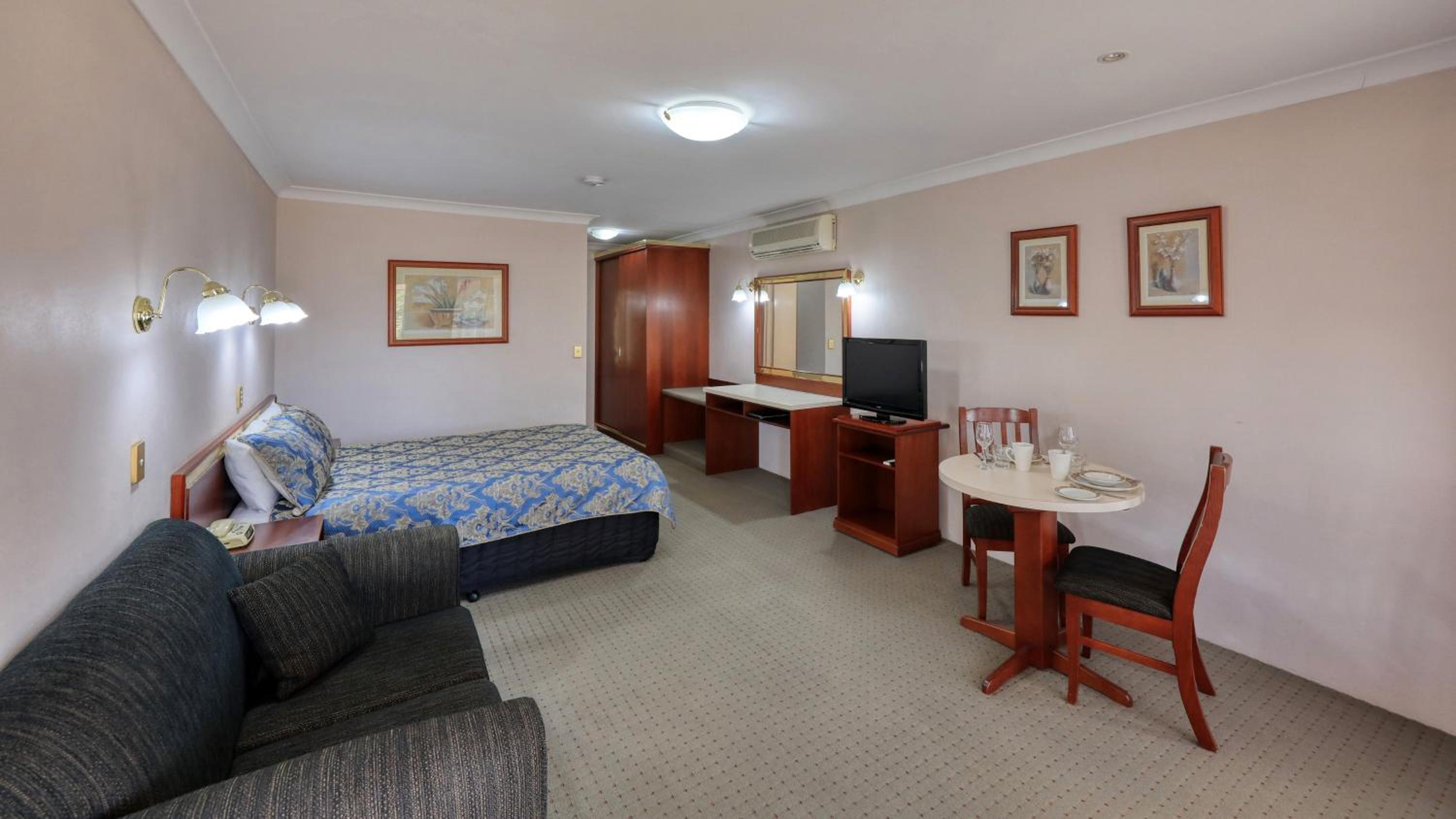 Deluxe Queen Room photo 1