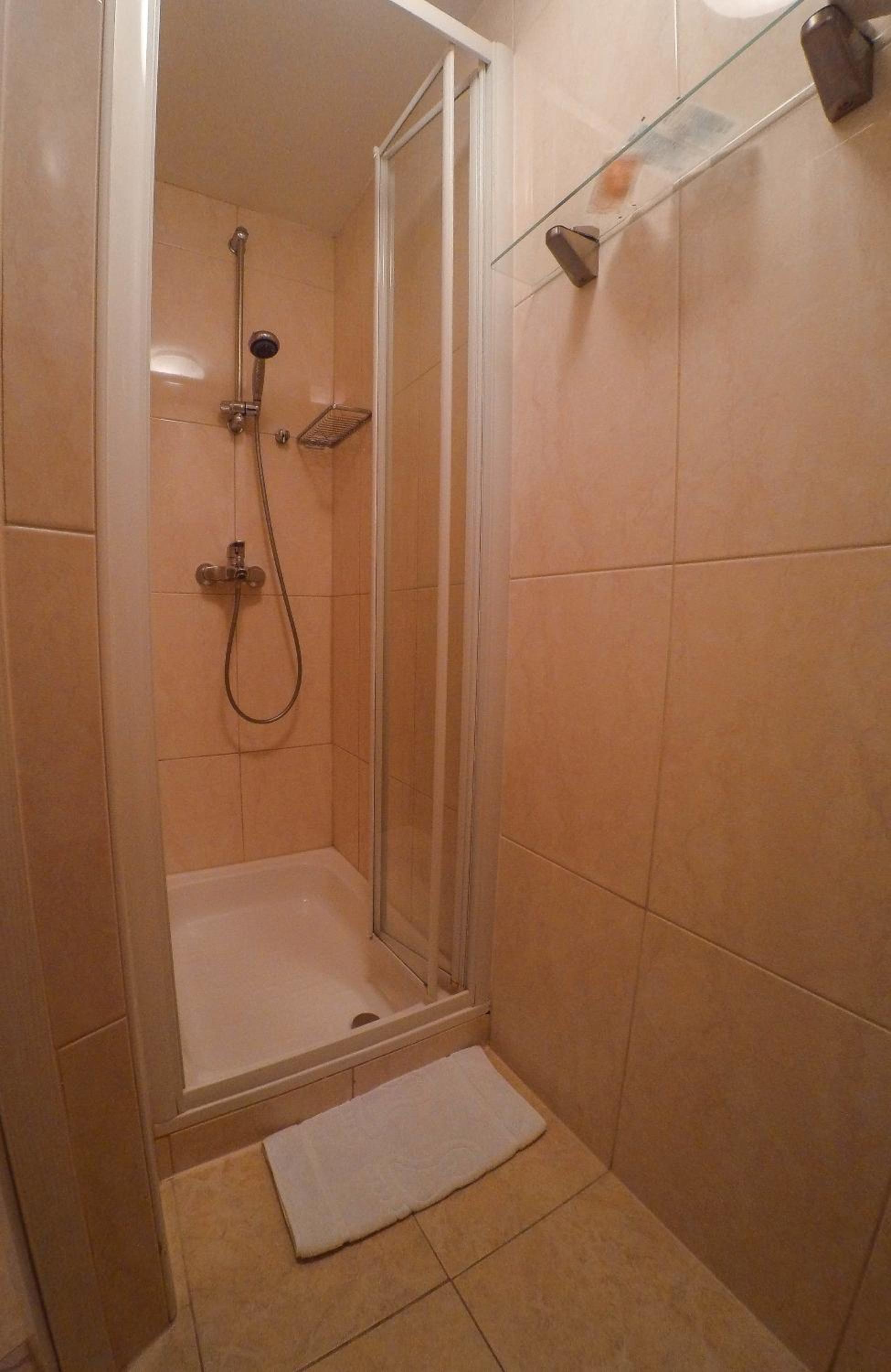 Double or Twin Room with City View photo 3