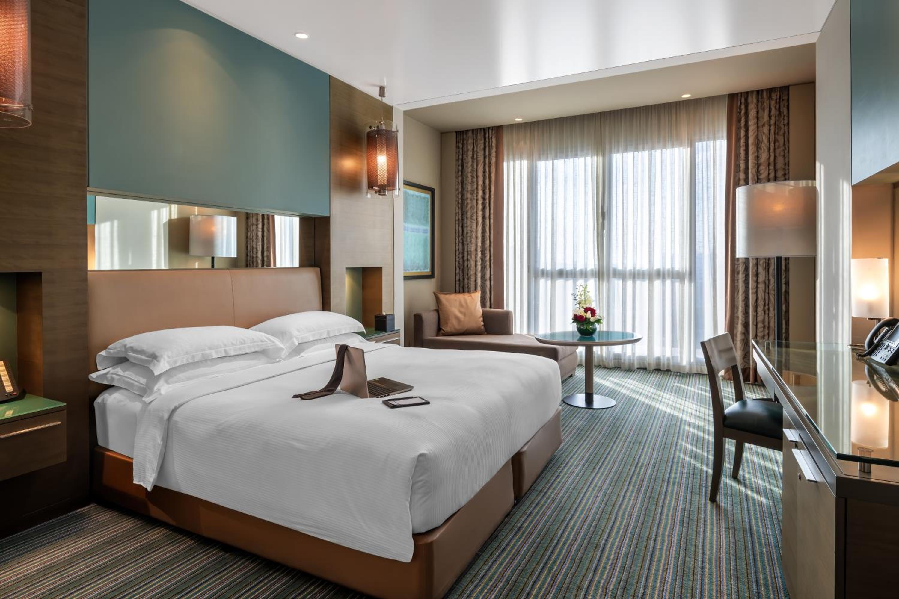 Guest Room With New Year'S Eve Gala Dinner By The Pool For 2 Adults