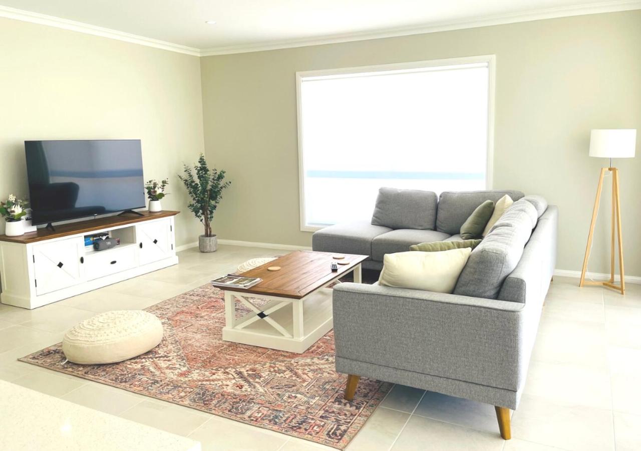 Four-Bedroom House photo 2