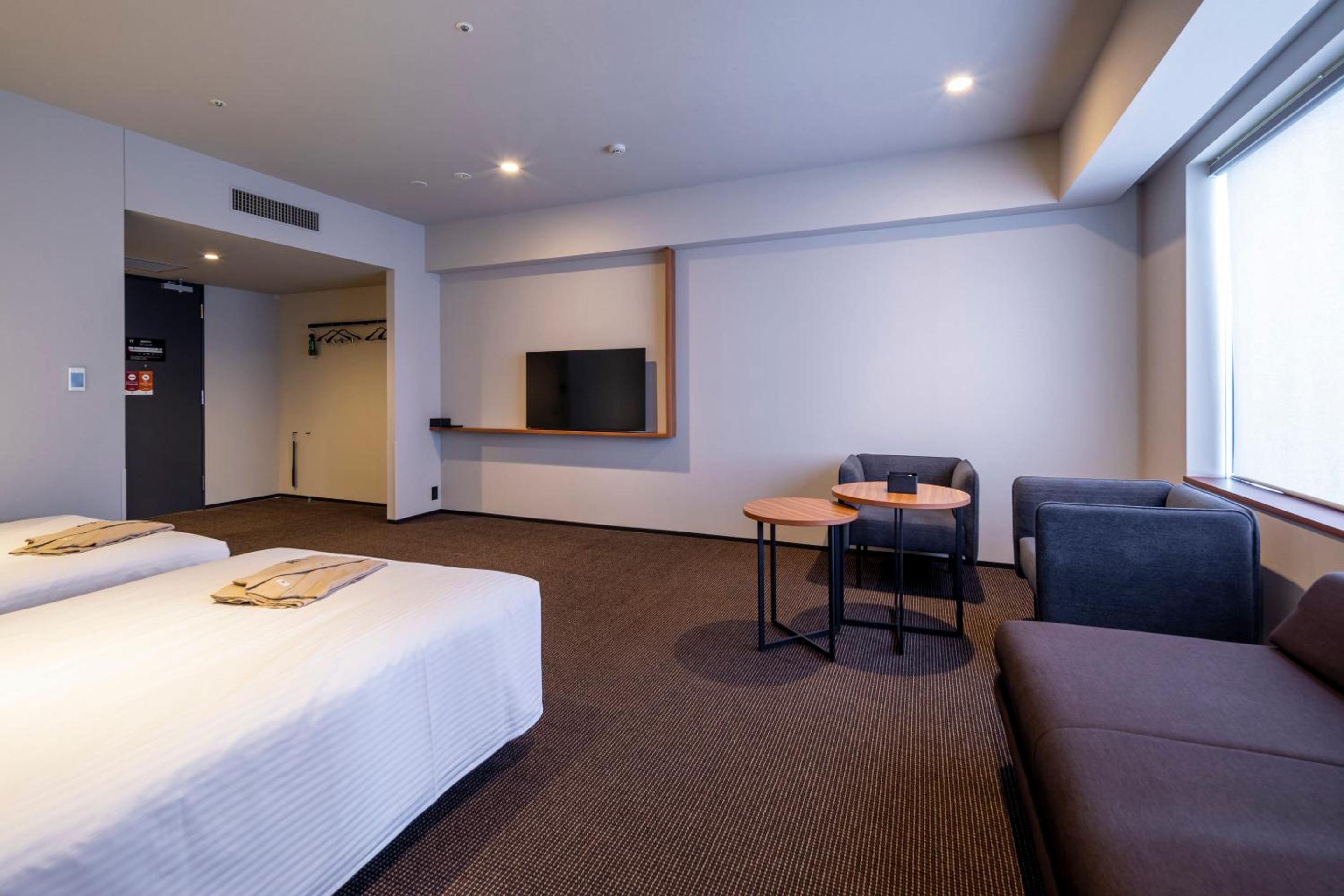 Deluxe Twin Room - Photo 2