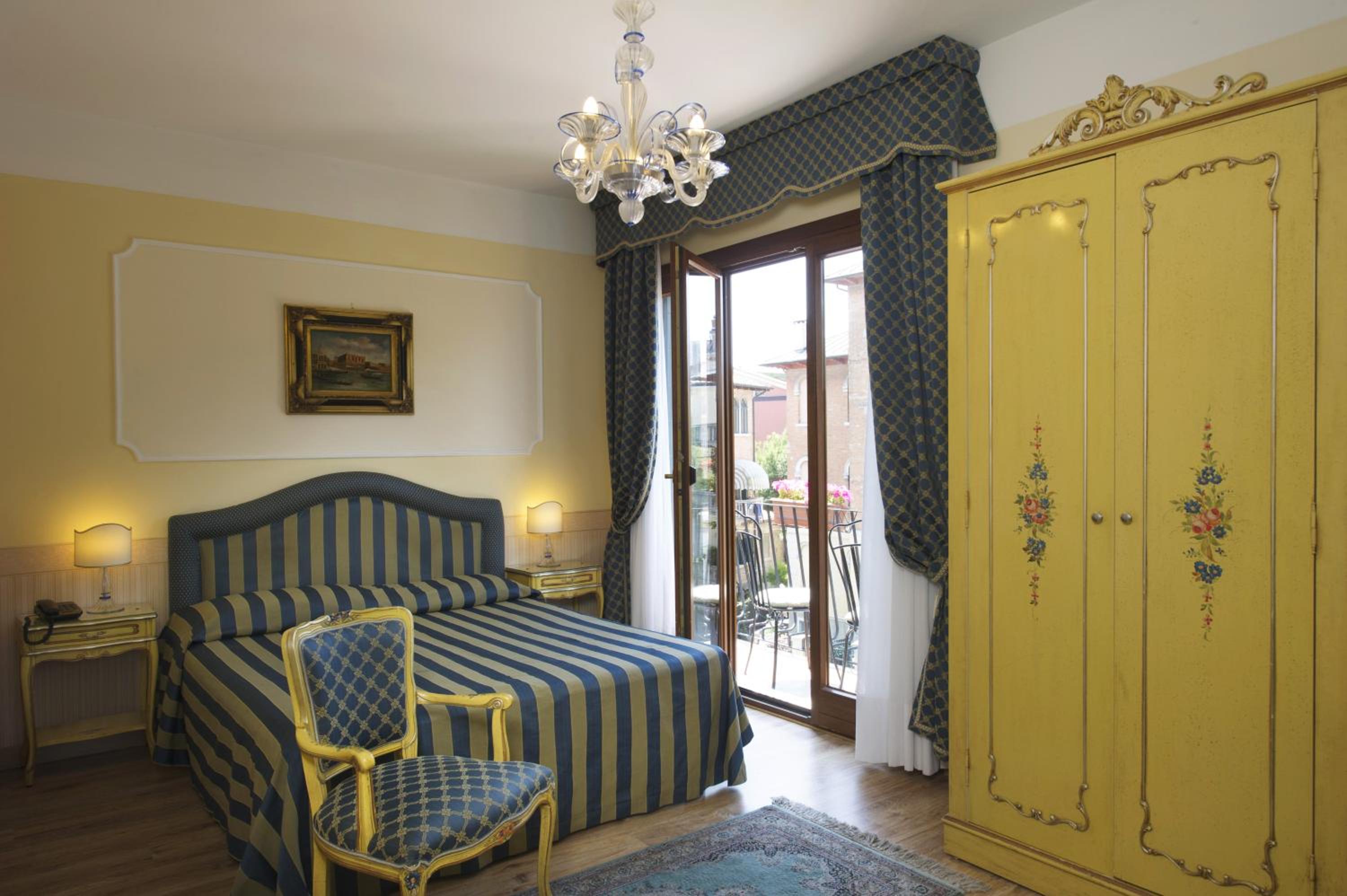 Double Room with Terrace - Photo 5