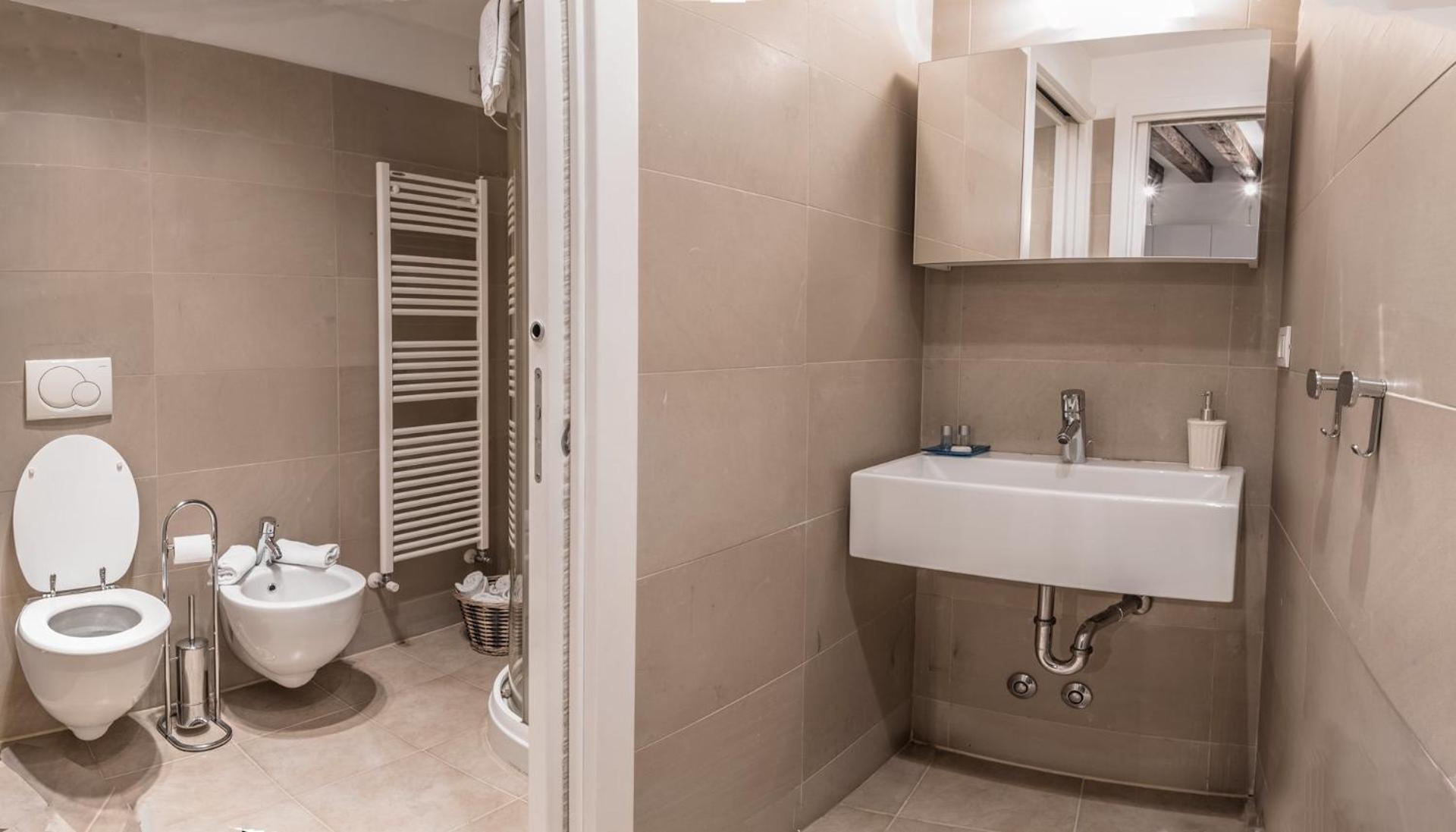 One-Bedroom Apartment - San Marco photo 3