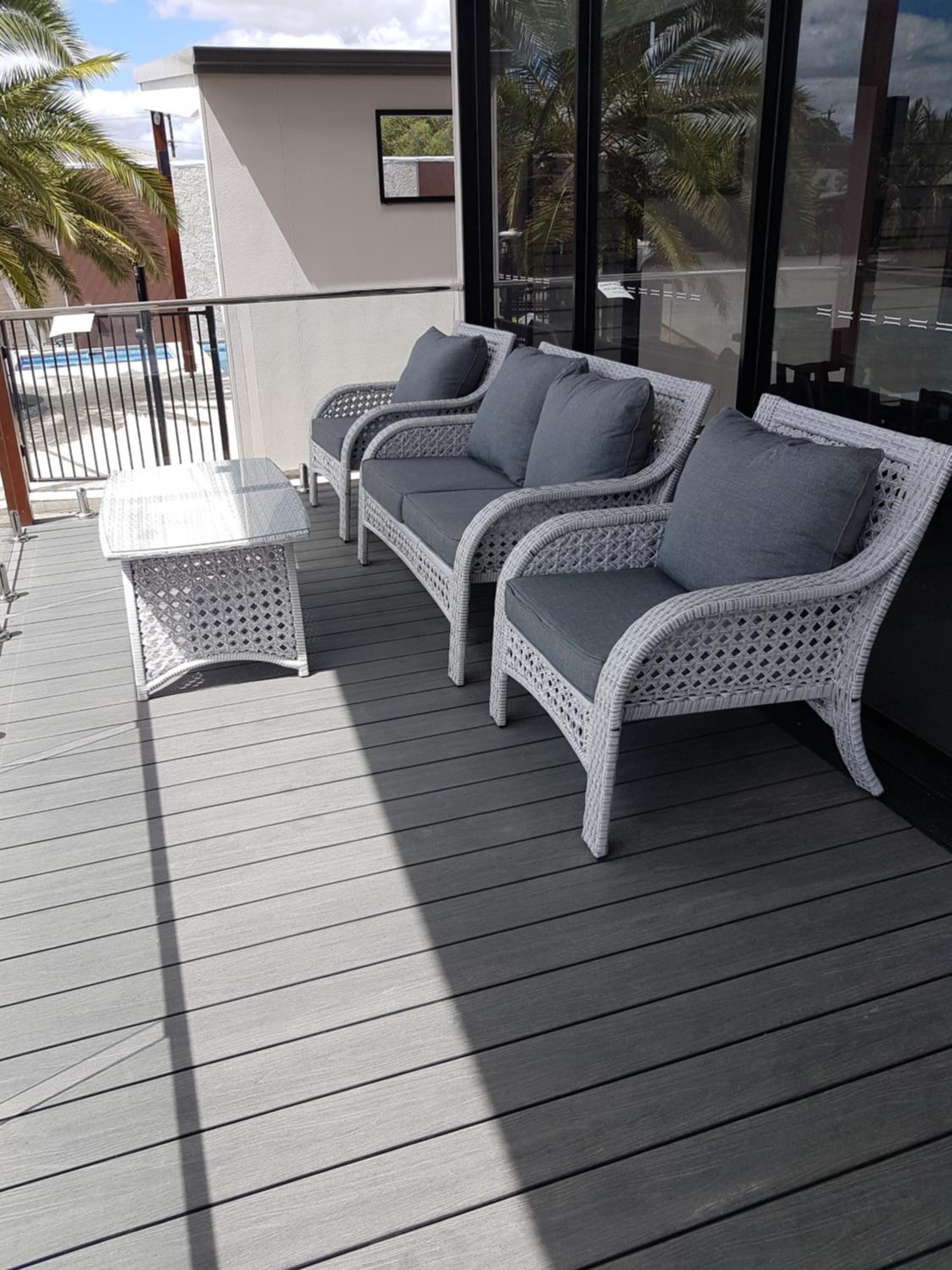 2 Bedroom Apartment 2 x King Beds - NOT Pet Friendly photo 2