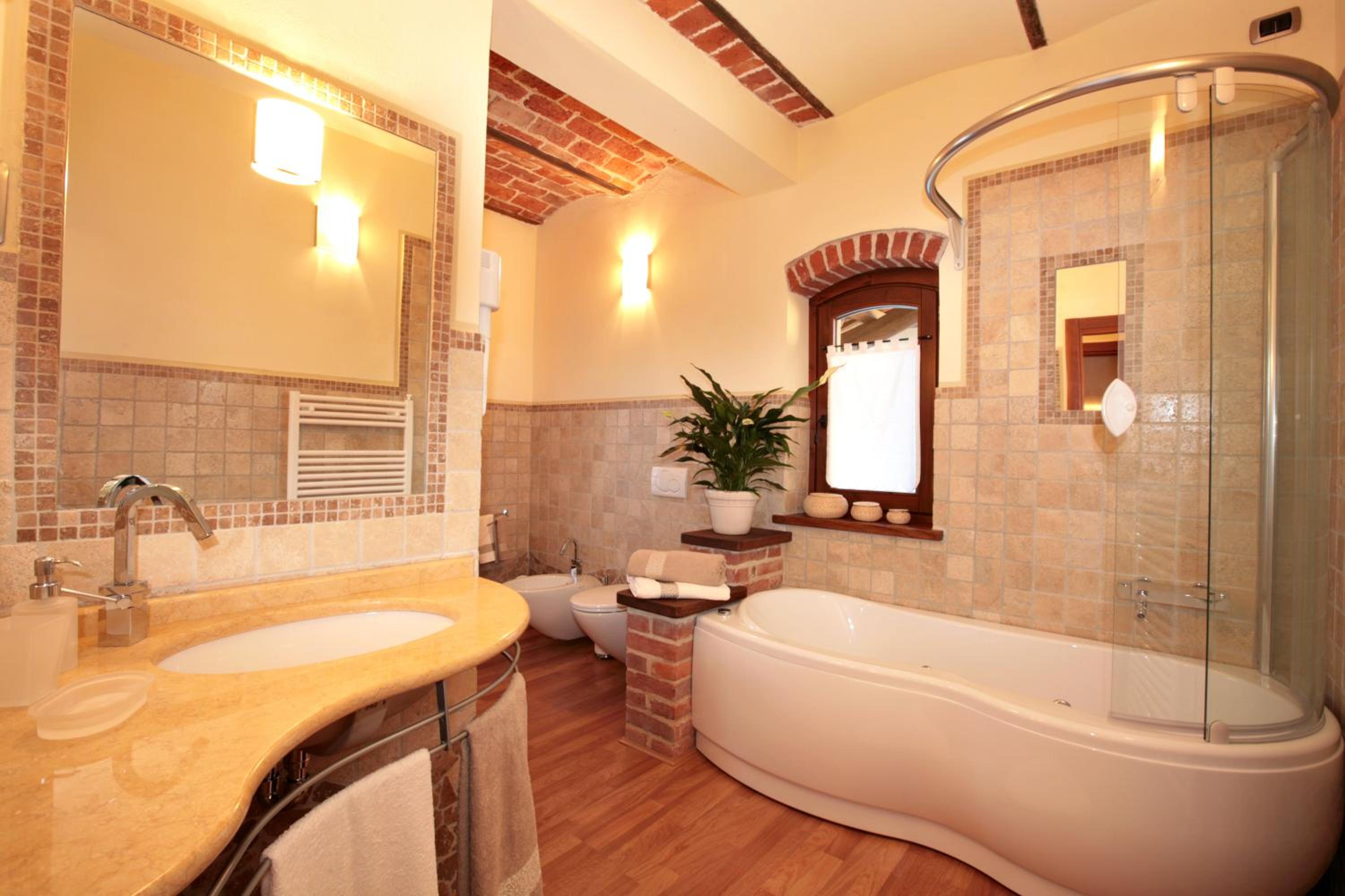Deluxe Double Room with Bath photo 2