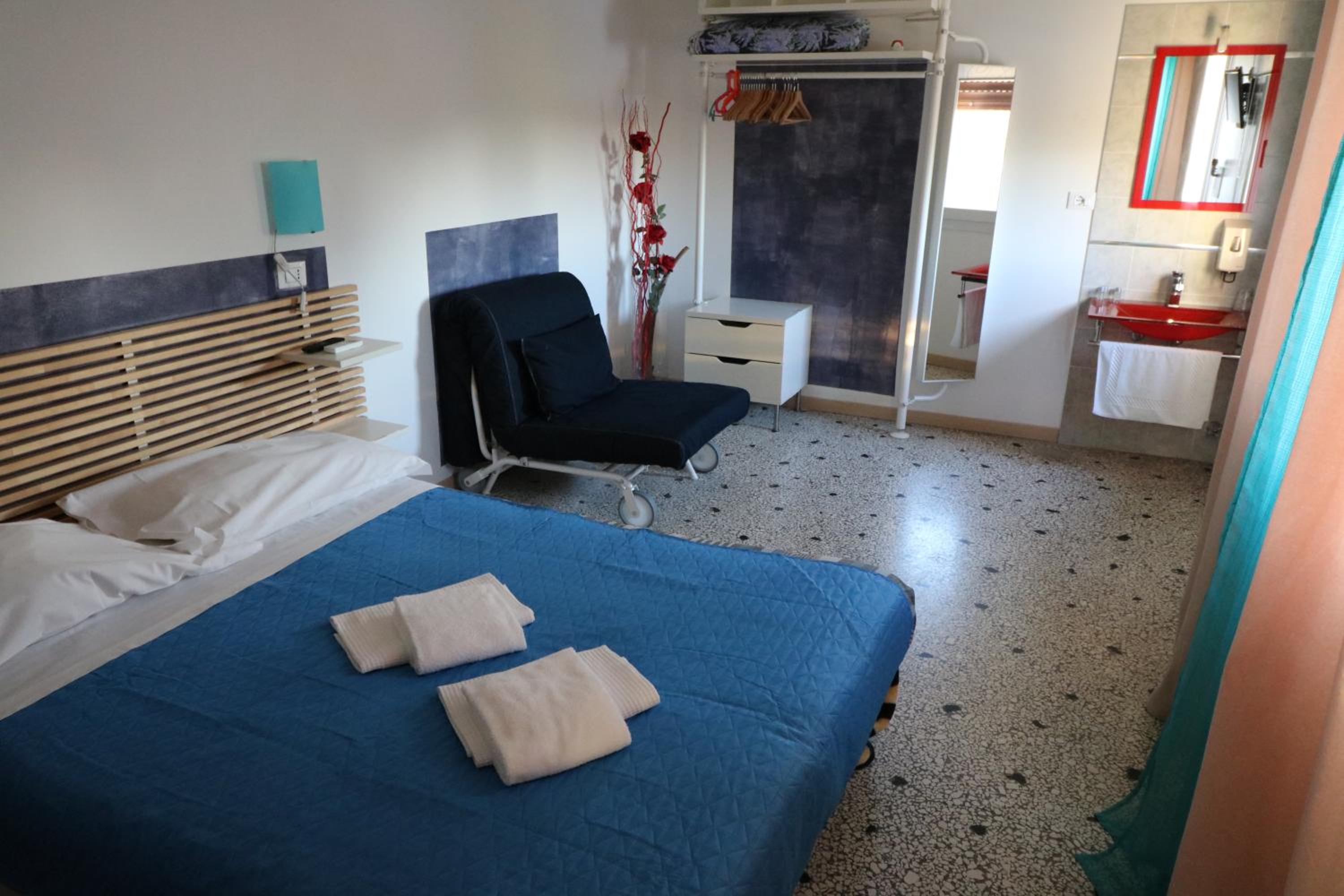 Triple Room with Shared Bathroom