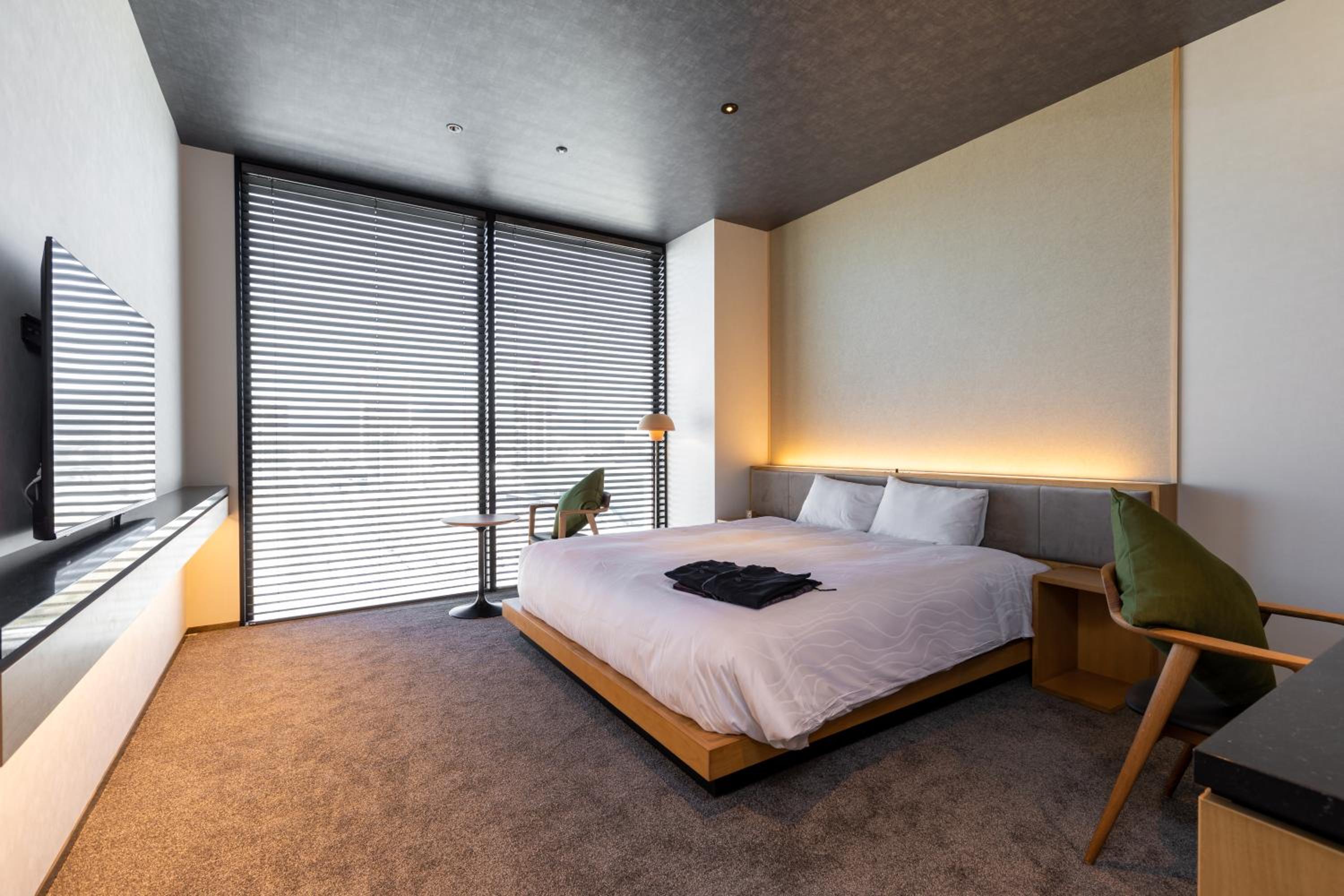 Superior King Room - Photo 1