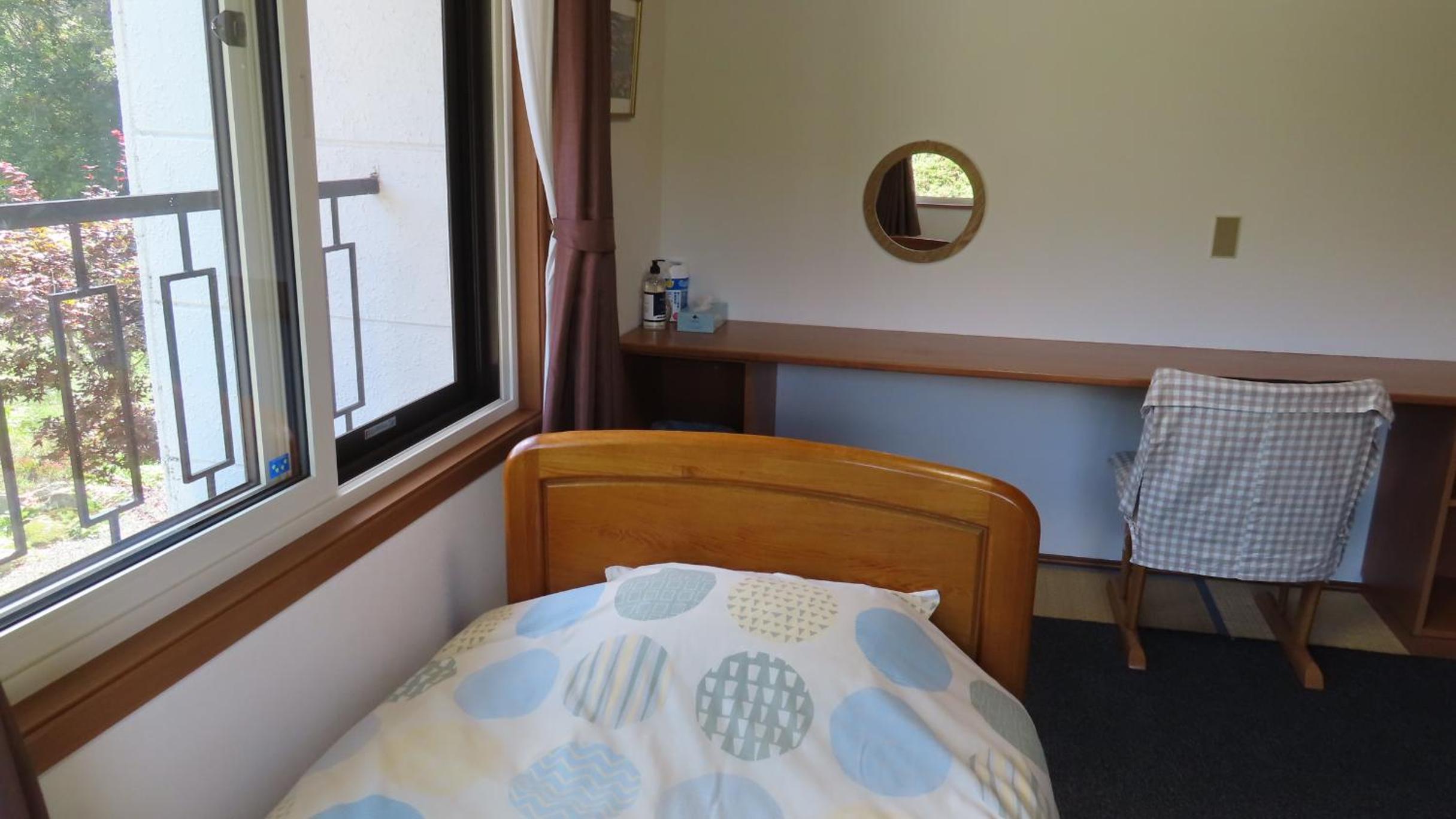  Japanese-Style Twin Room with Shared Bathroom photo 2