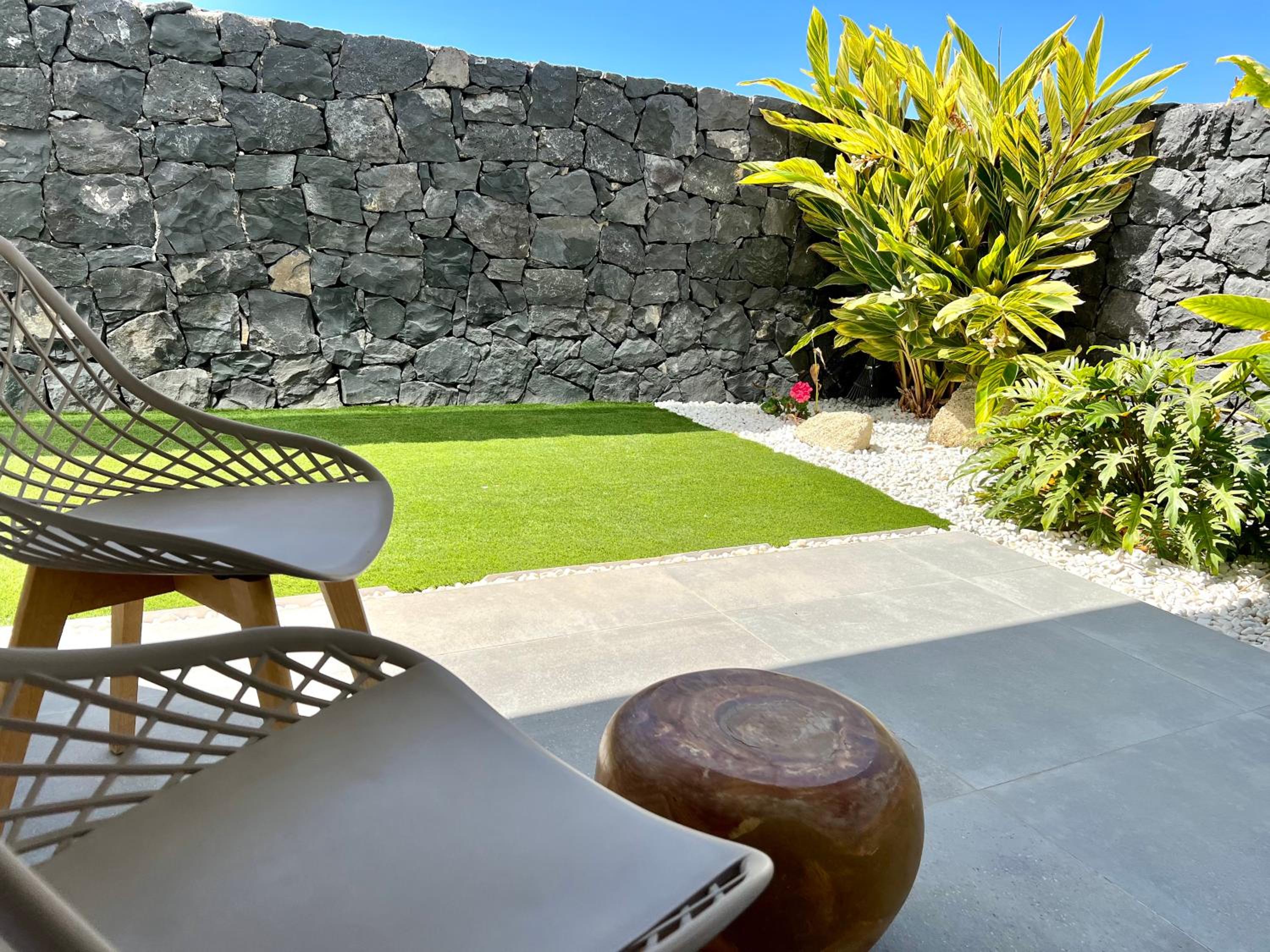 Three-Bedroom Villa photo 2