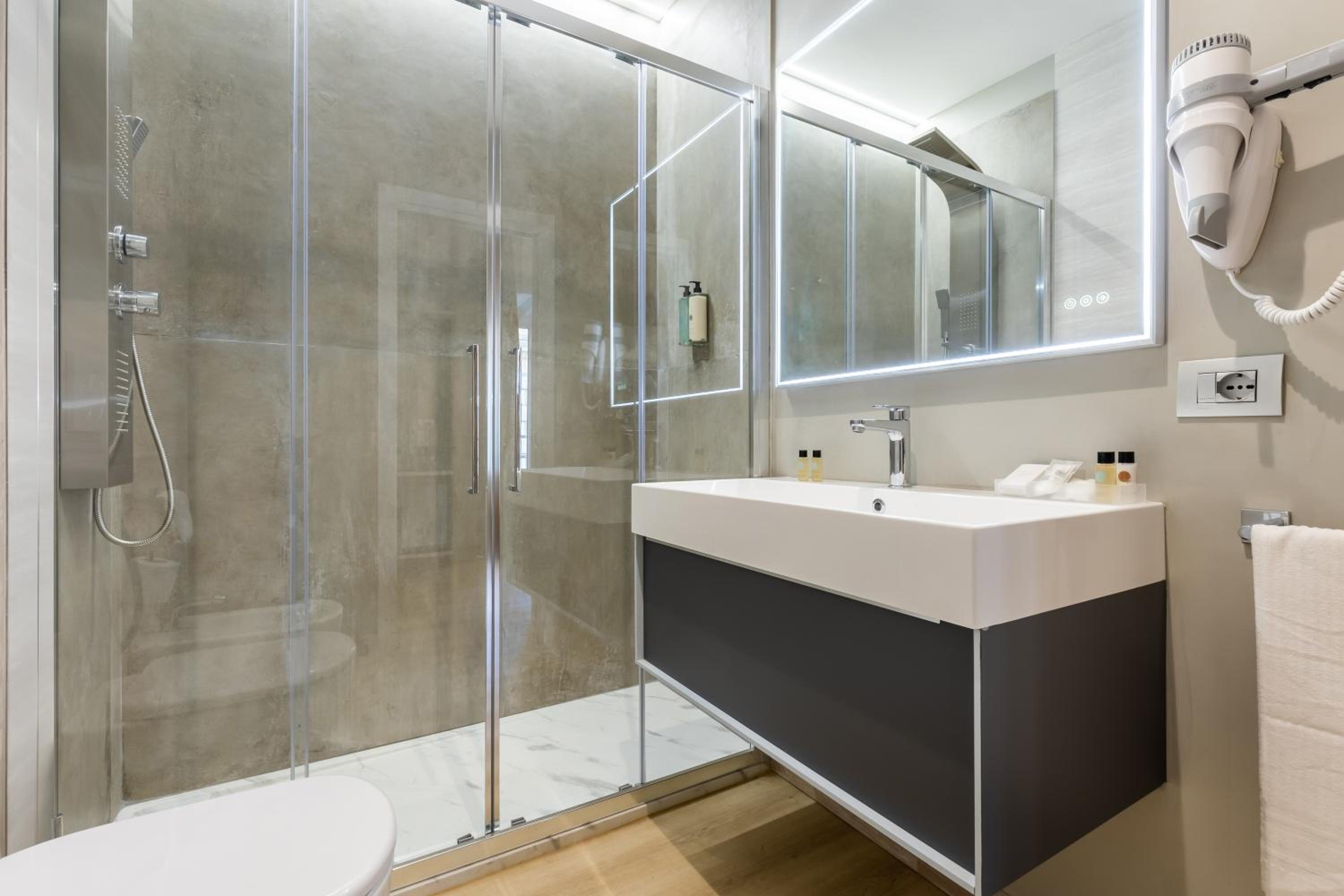 Luxury Triple Room photo 2