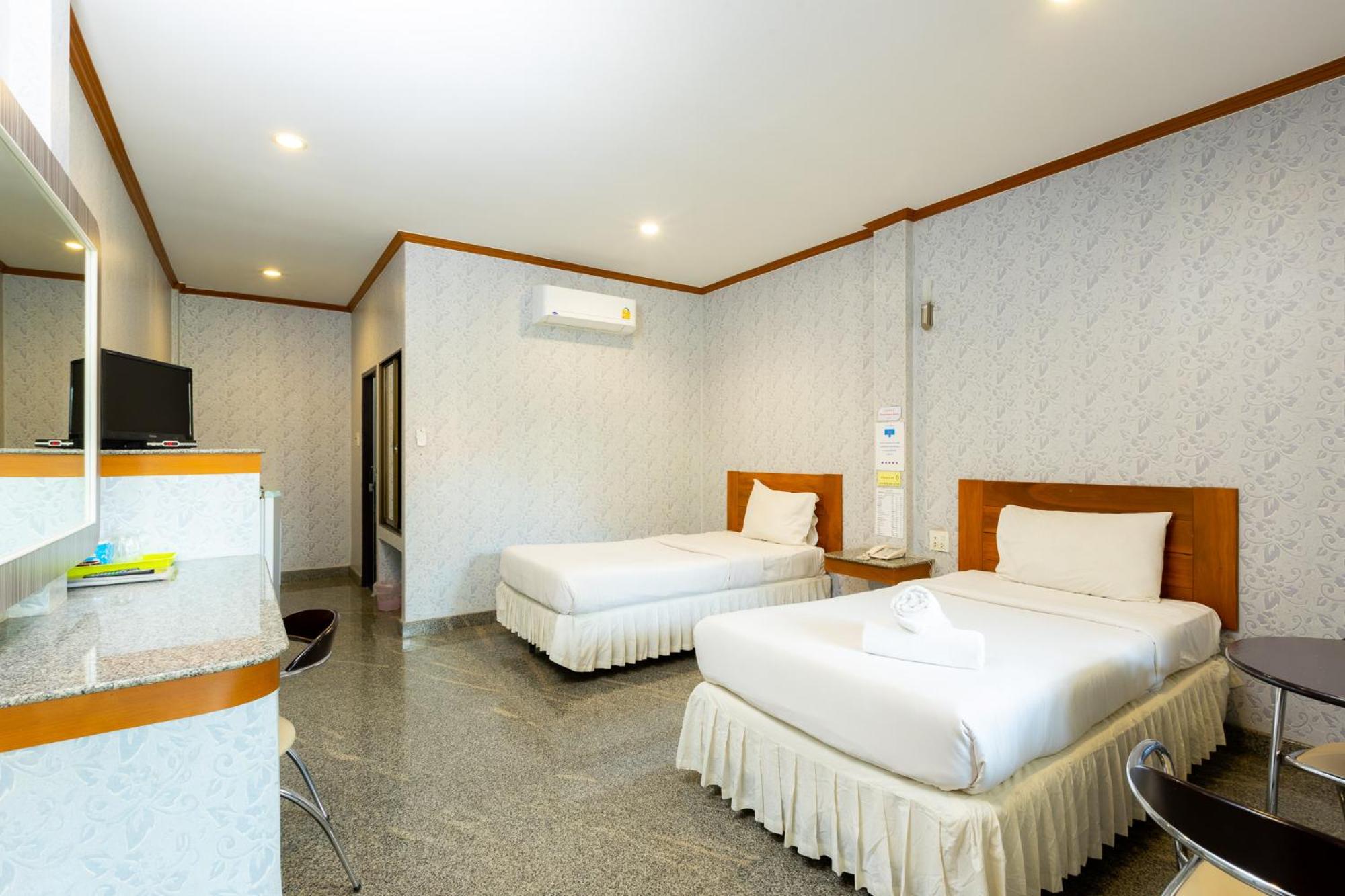 Deluxe Twin Room - Photo 4