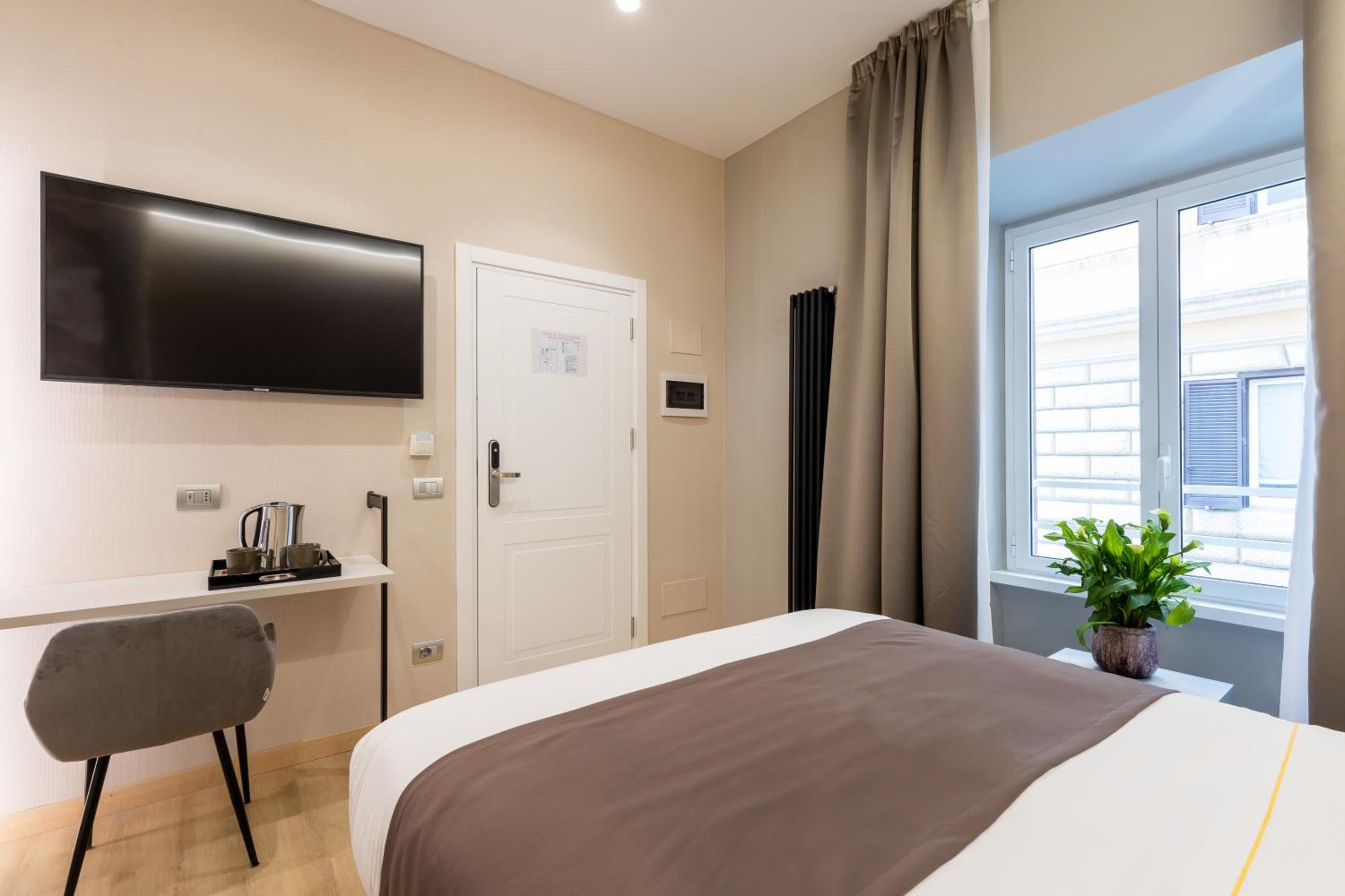 Deluxe Double Room photo 3