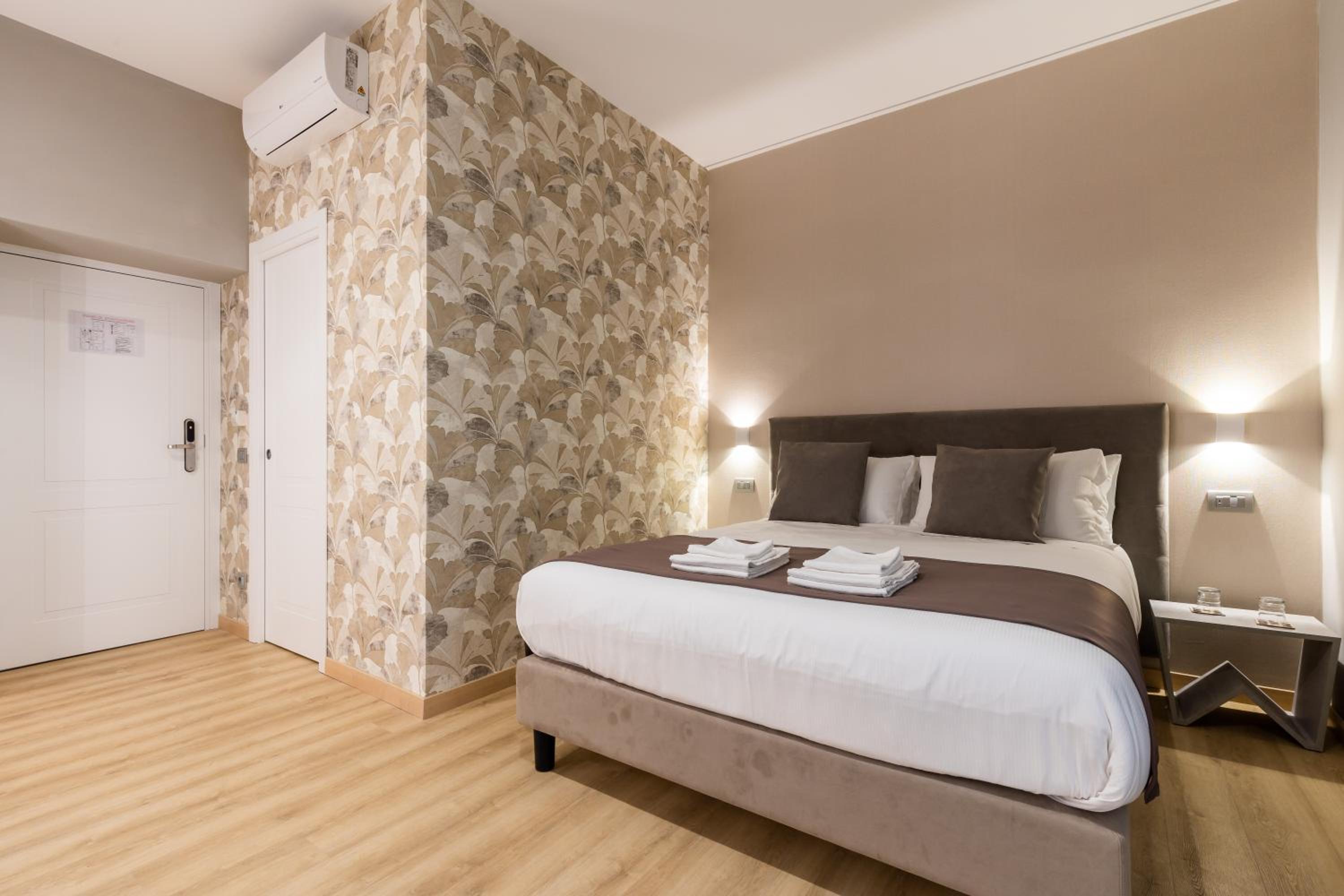 Deluxe Room photo 1