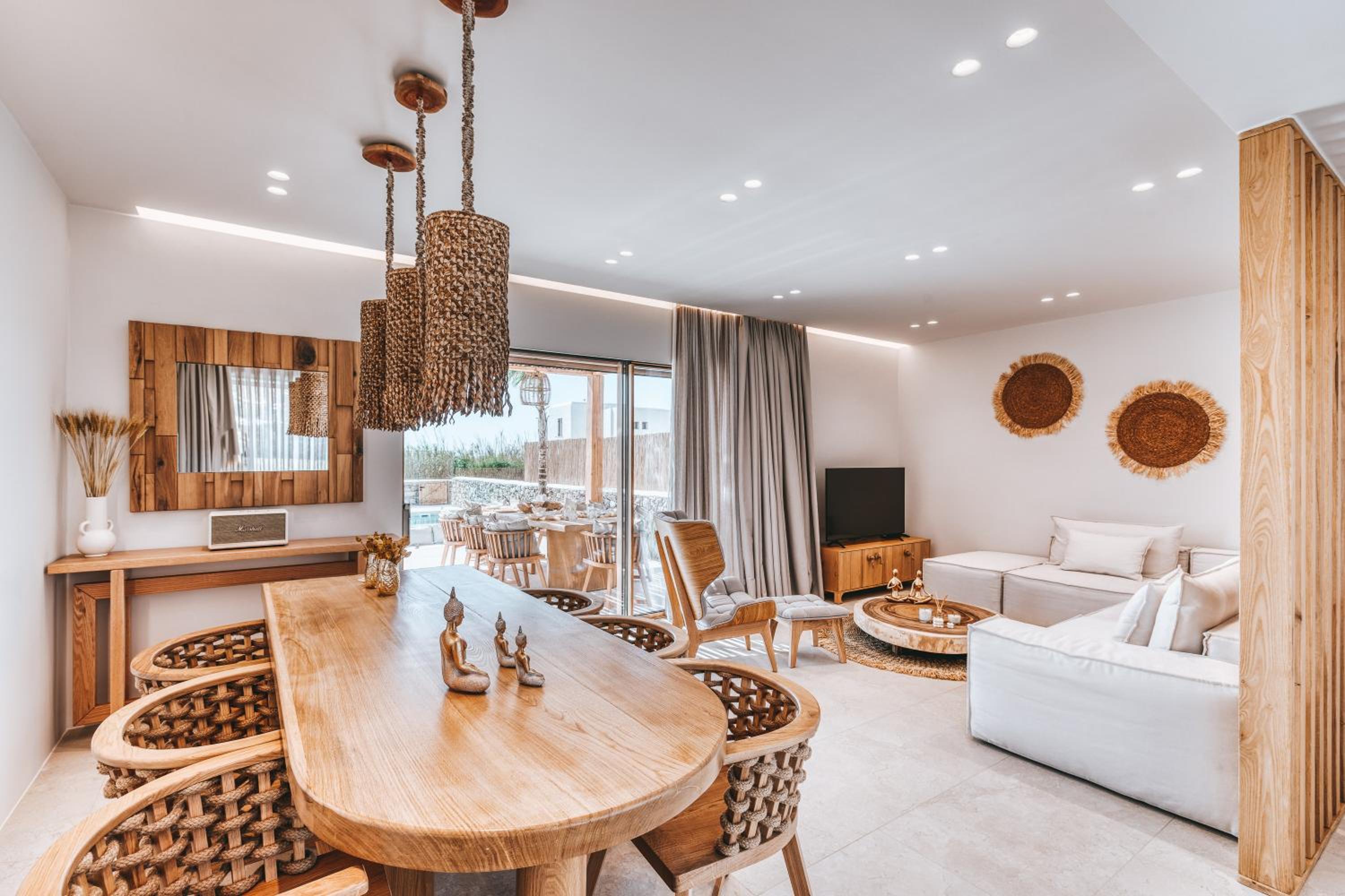 Villa 2 Bedrooms with Private Pool and Jetted Tub