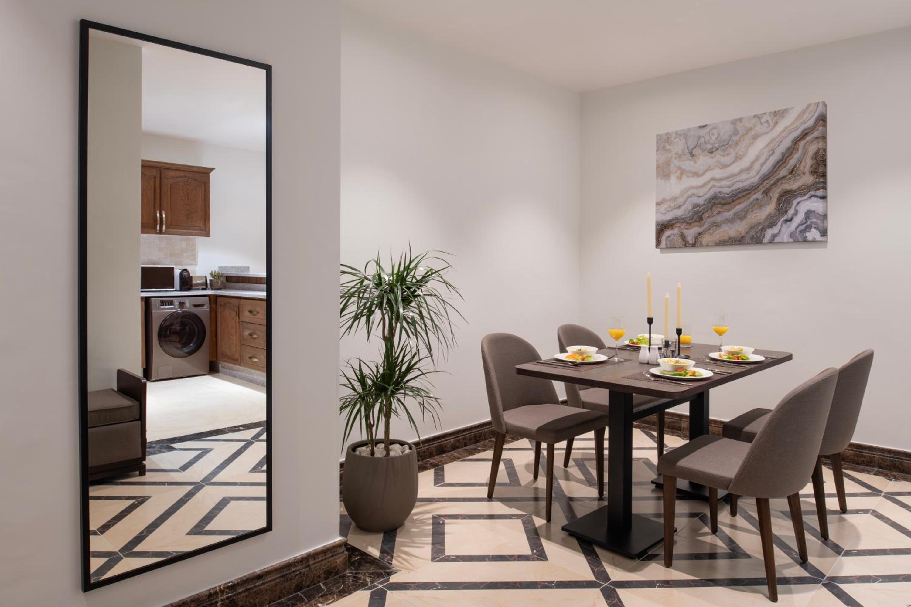 1 Bedroom Premier - Photo 3