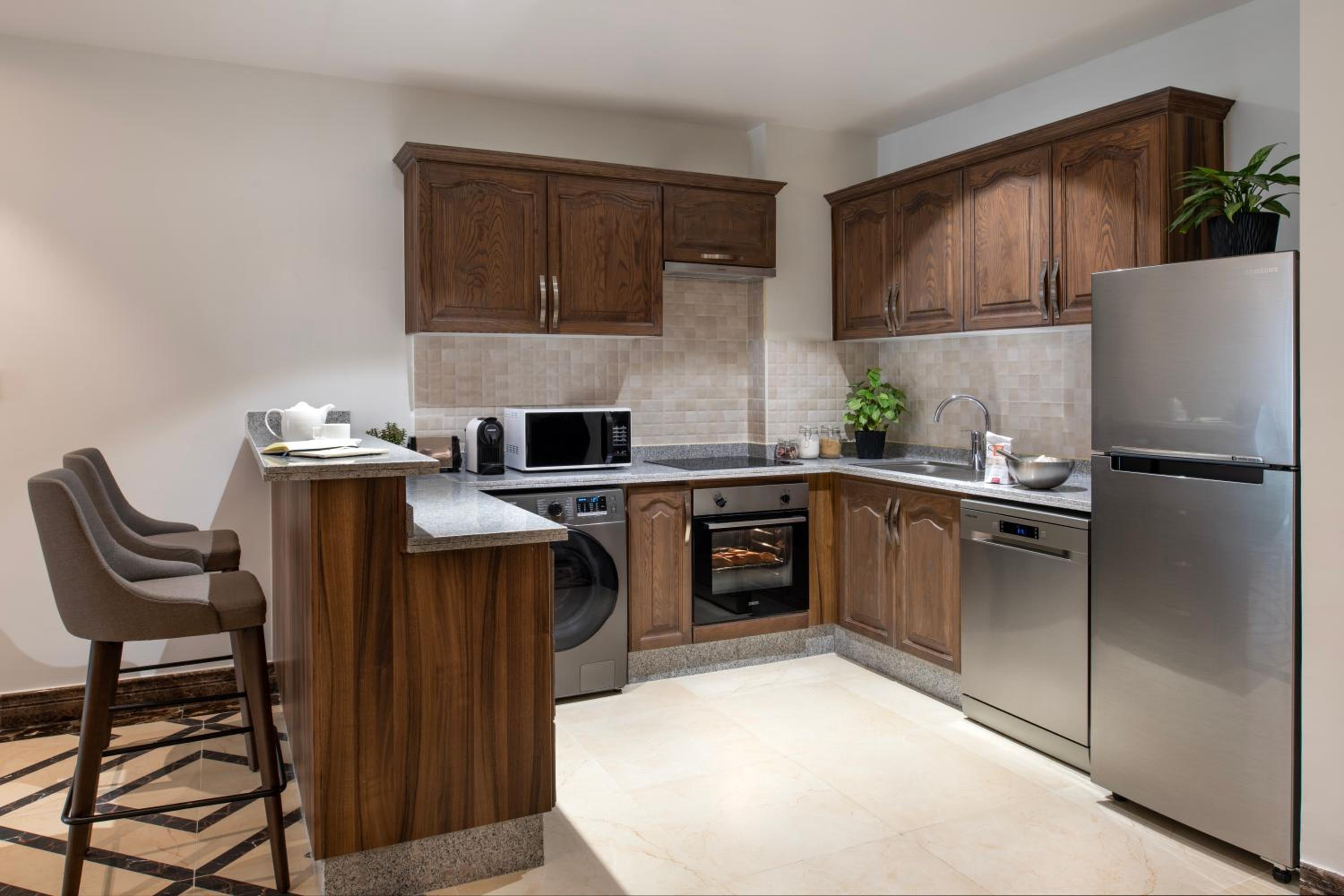 1 Bedroom Premier - Photo 5