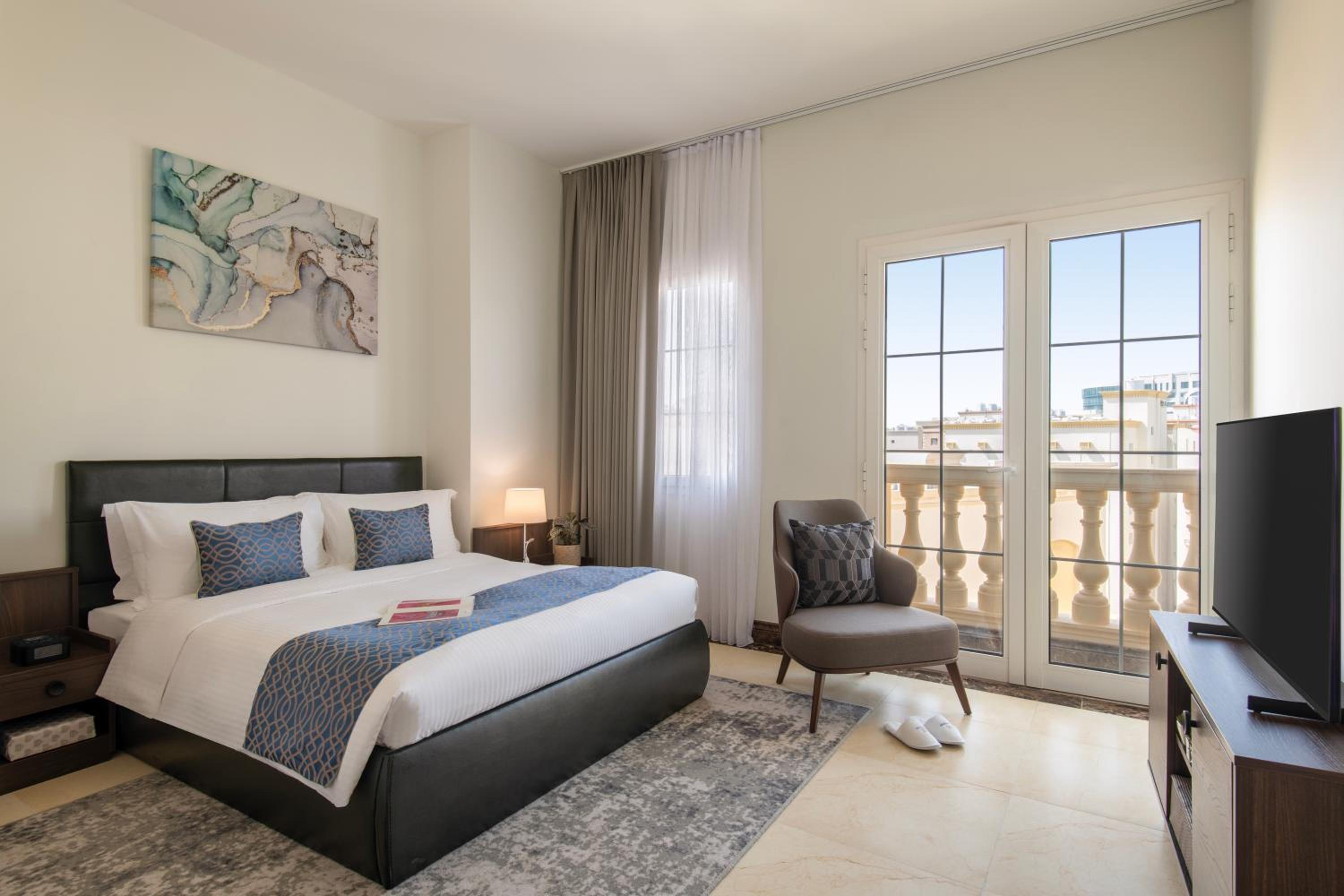 2 Bedroom Premier - Photo 6