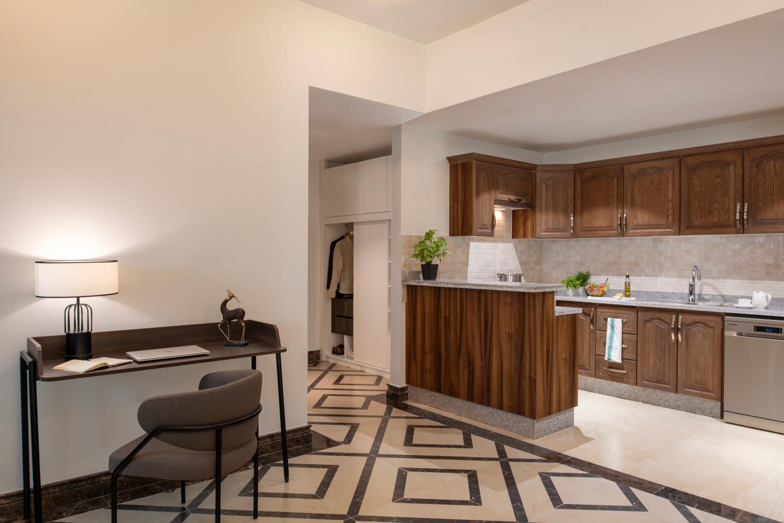 2 Bedroom Deluxe - Photo 4