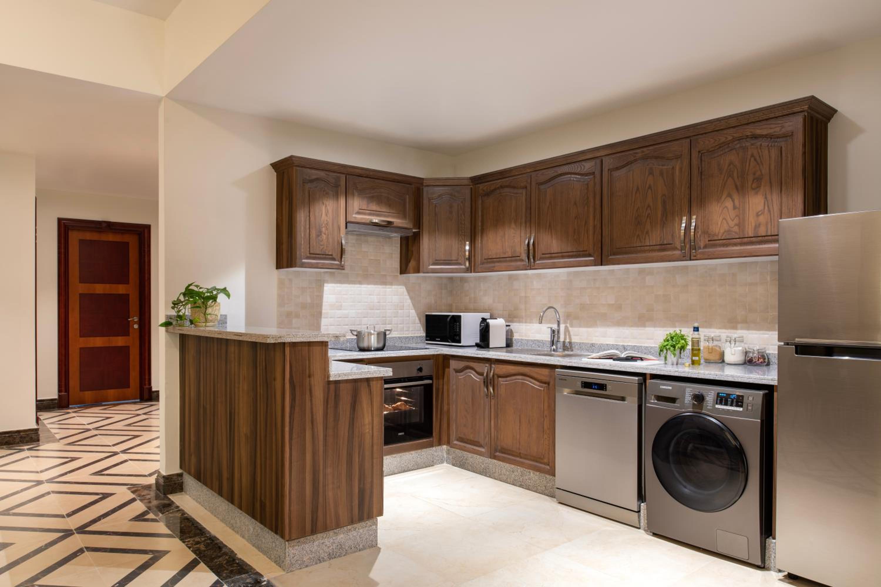 2 Bedroom Executive - Photo 7