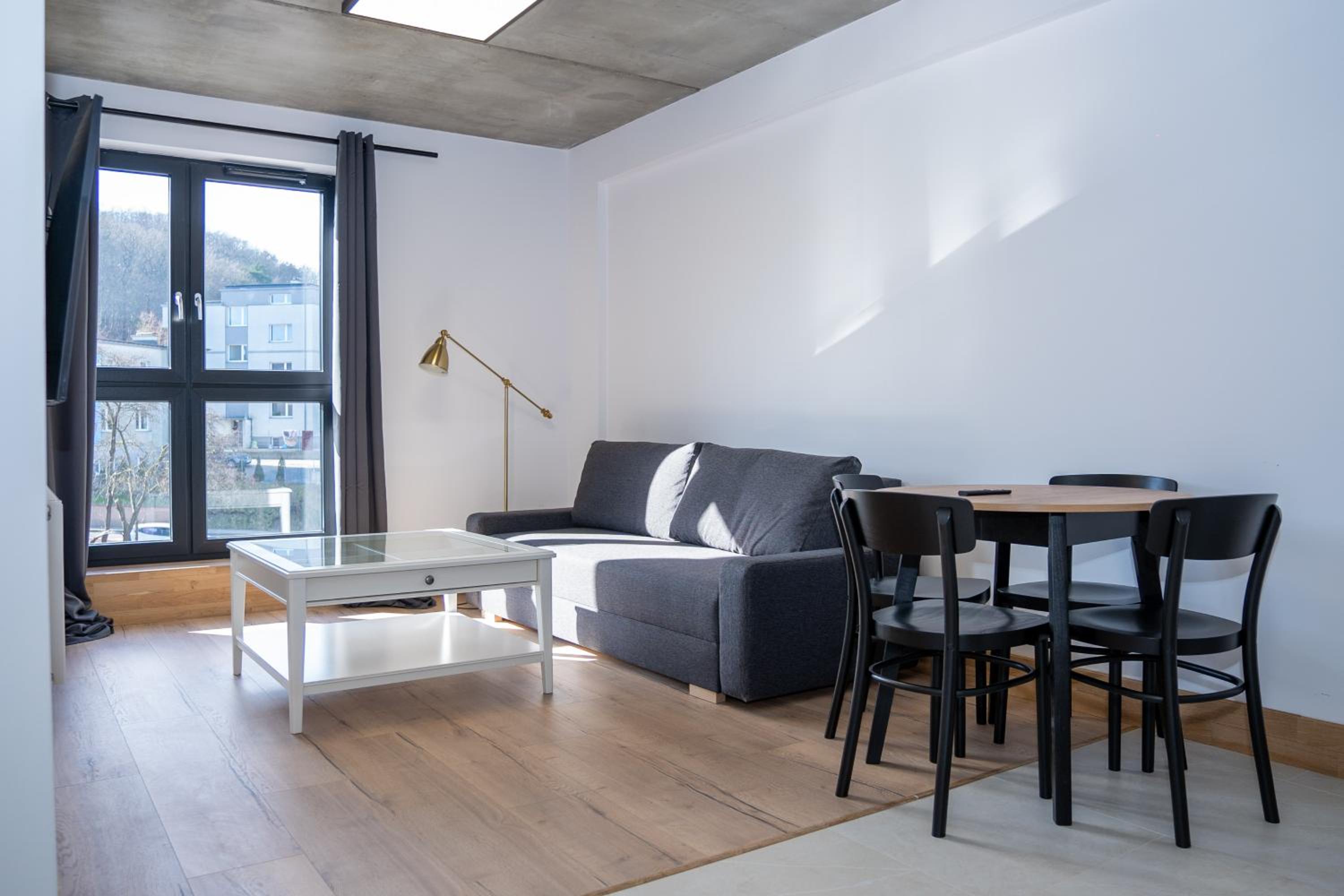 One-Bedroom Apartment