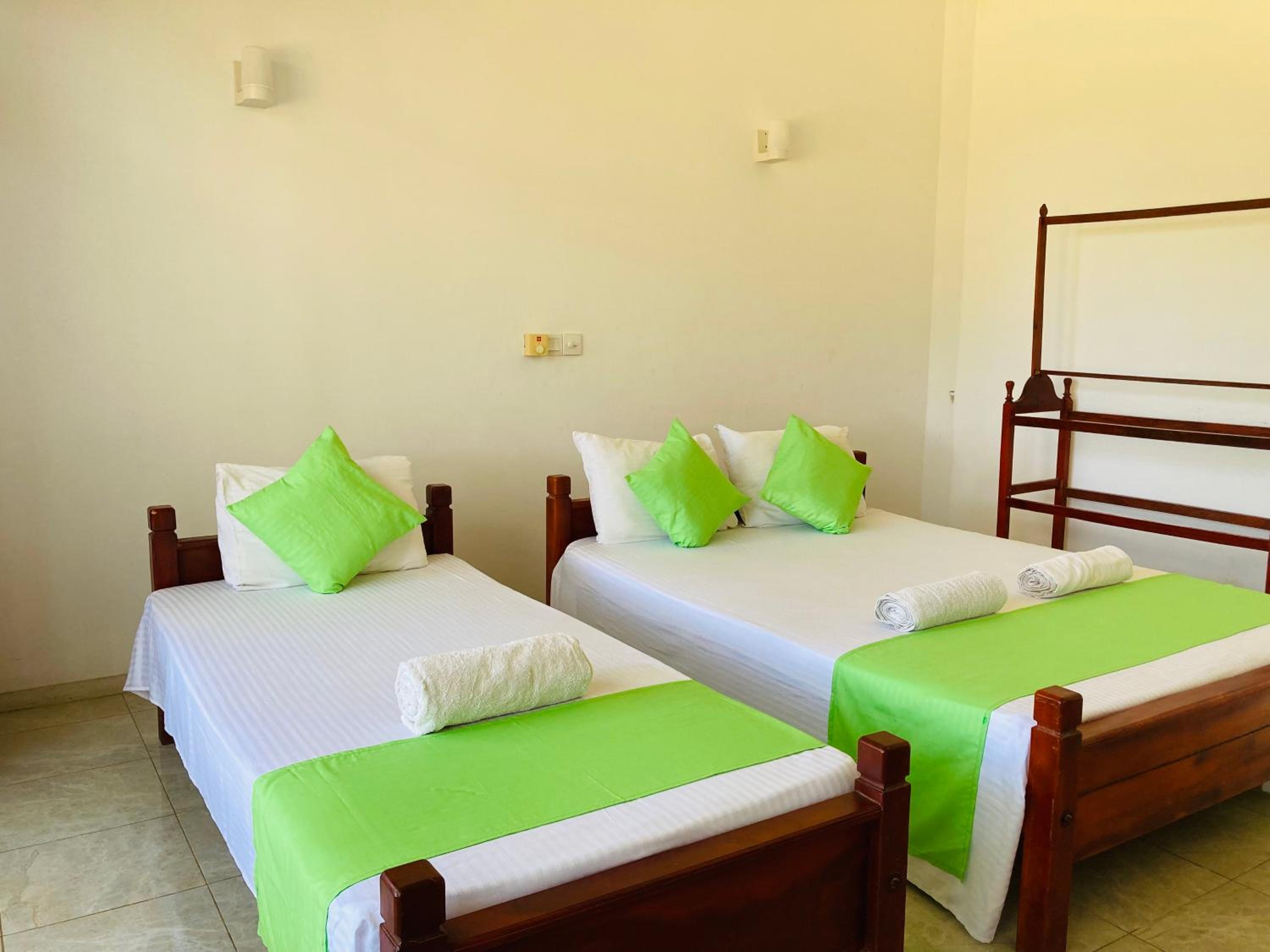 Deluxe Triple Room photo 2