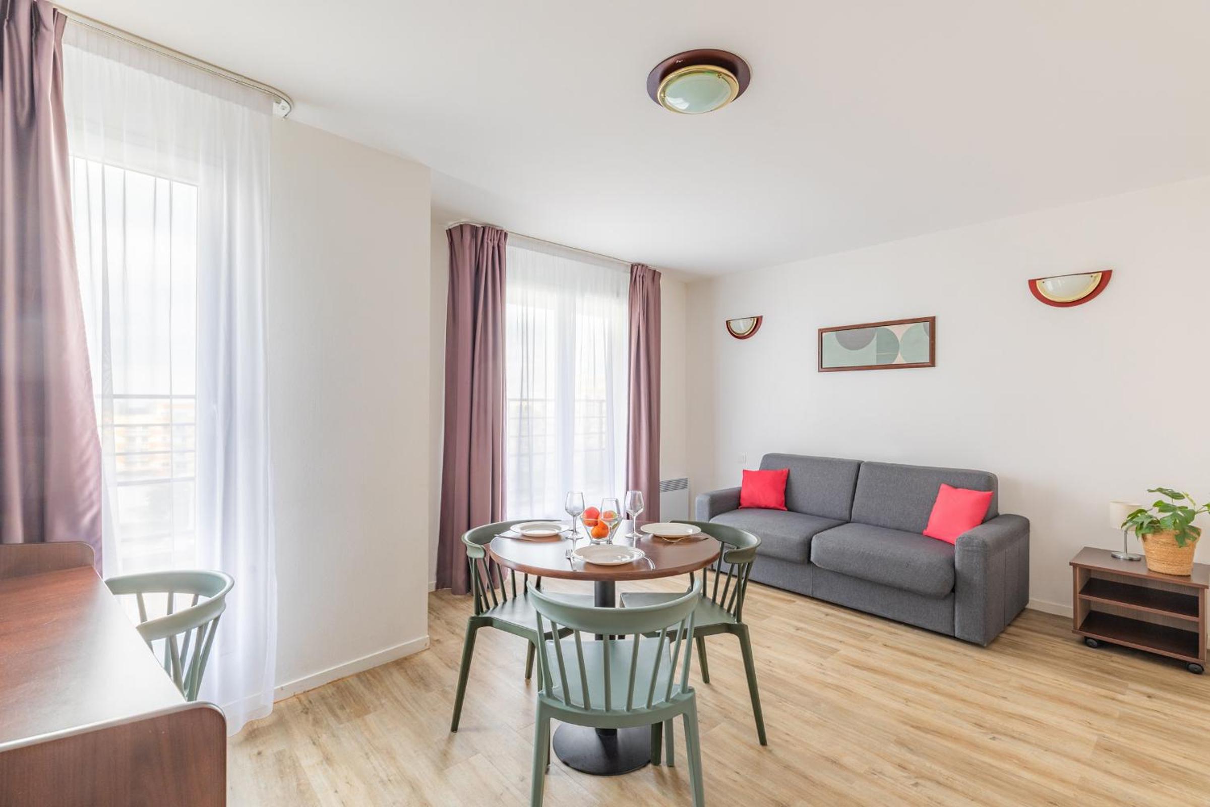 Apartment - Photo 5