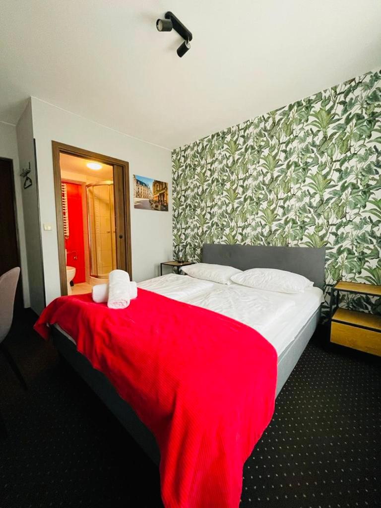 Double Room with Private Bathroom - Photo 27