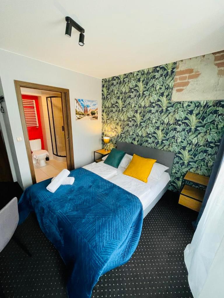 Double Room with Private Bathroom - Photo 1