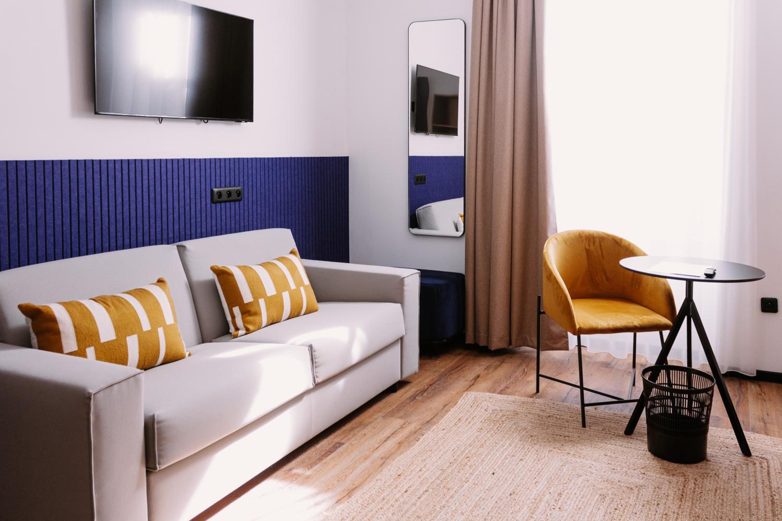 Quadruple Room - Photo 3