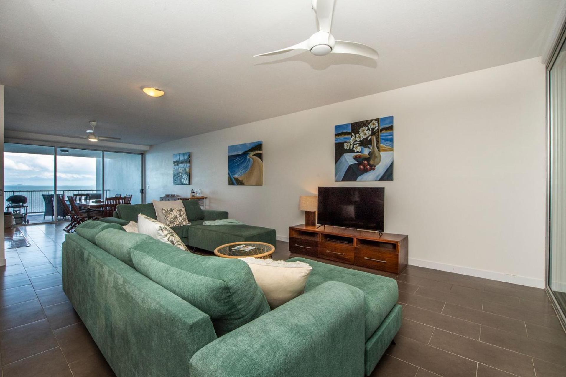 Three-Bedroom Apartment photo 1