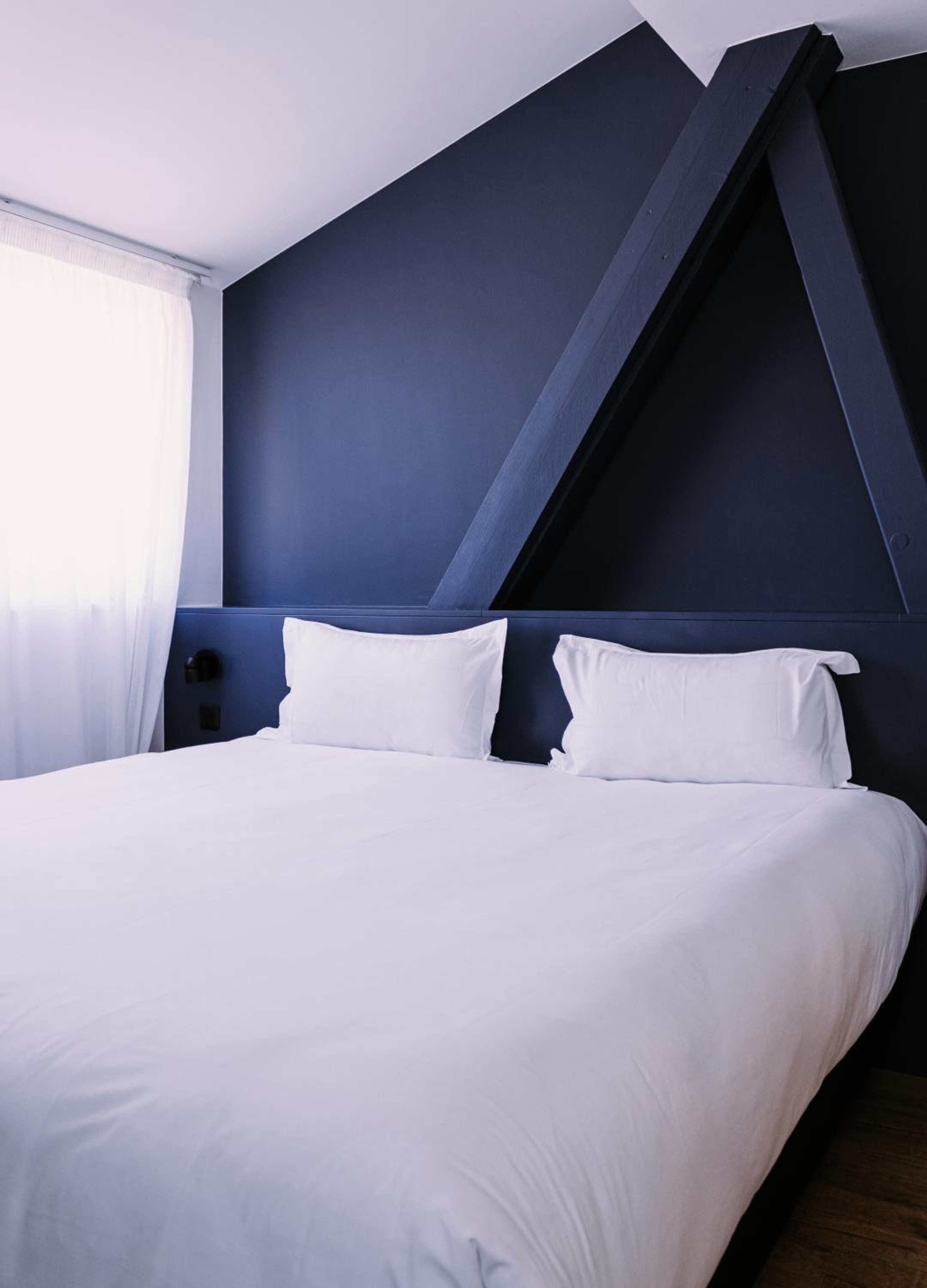 Standard Double Room - Photo 1