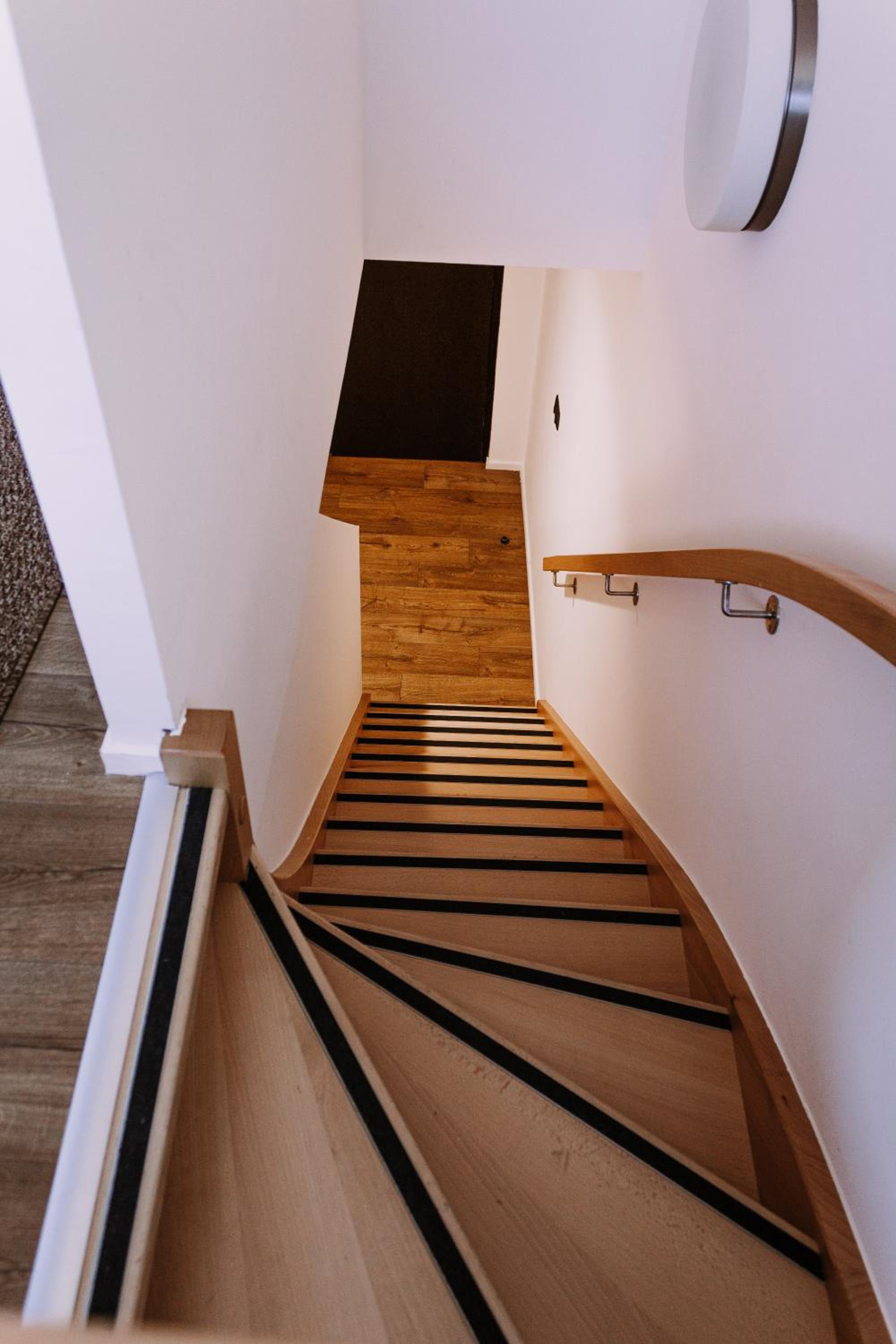 Family Room 6 - Photo 9