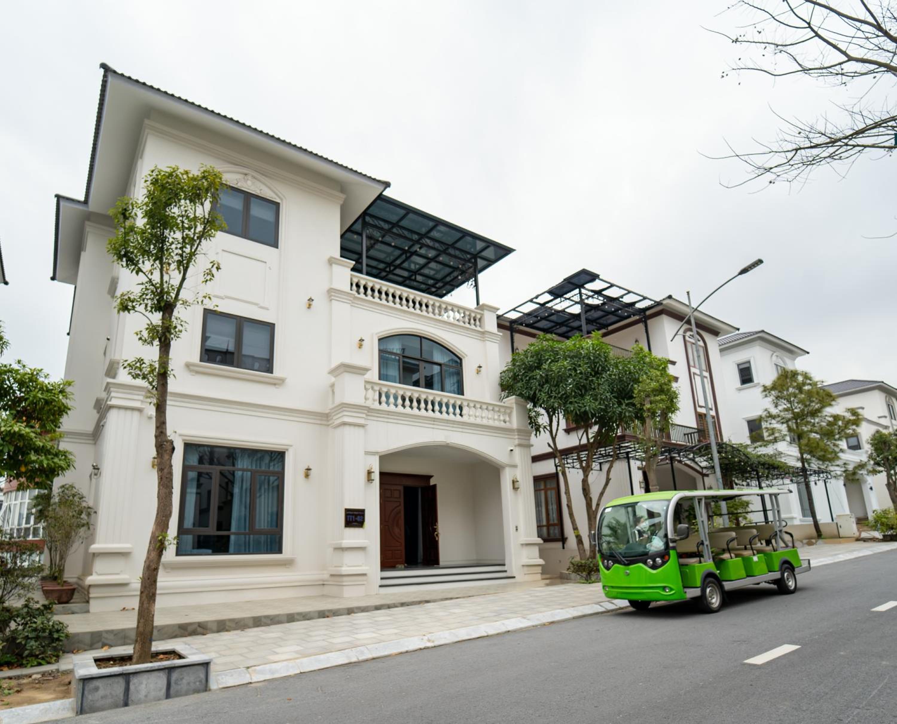 Villa with Garden View - Photo 2