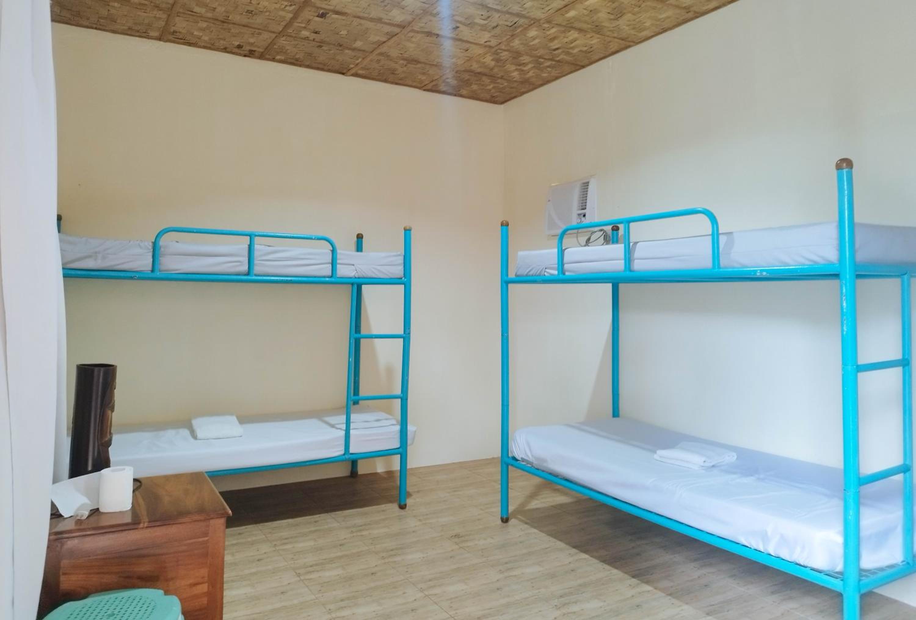 Mixed Dormitory Room photo 1